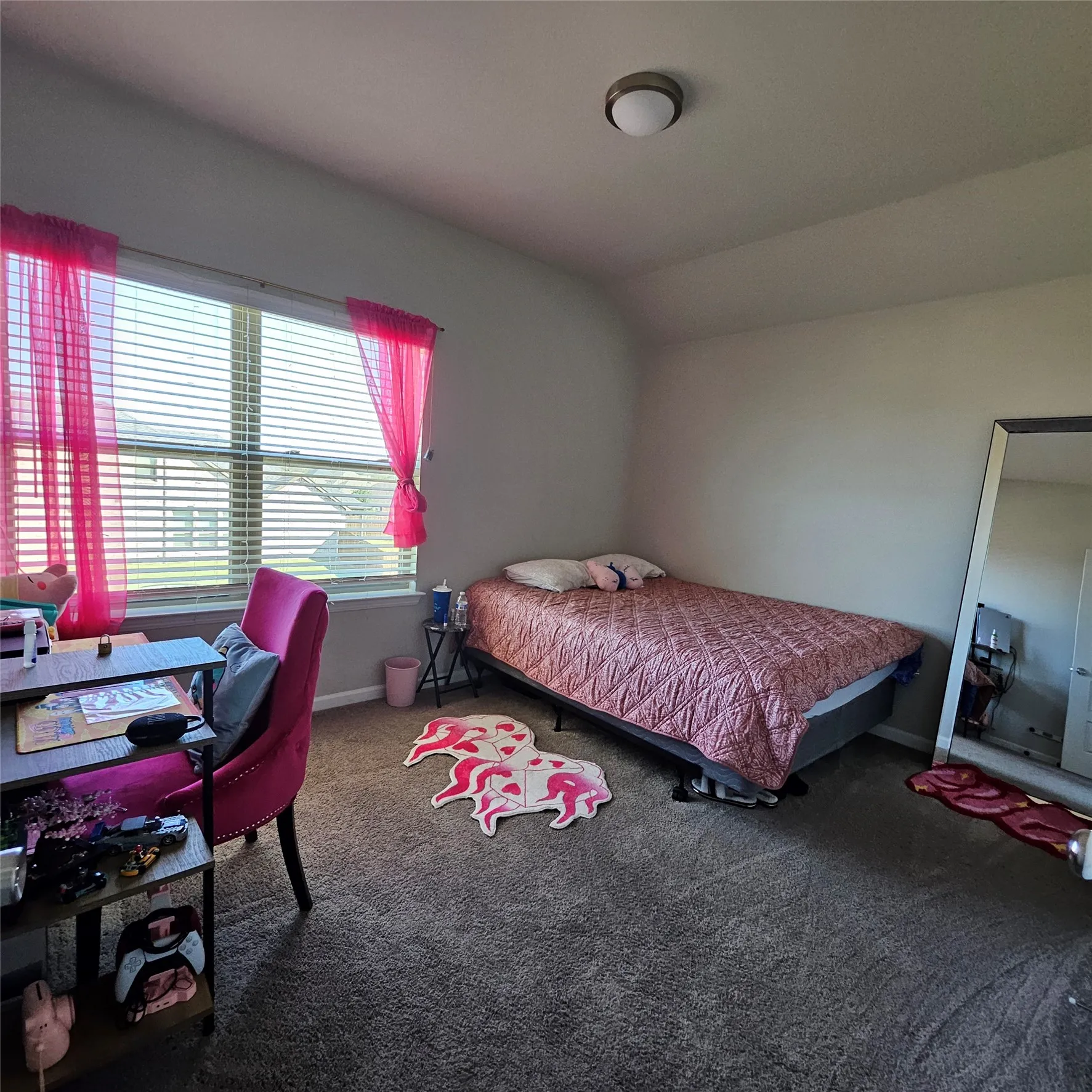 Single Family Residence For Sale in Collin County , 604 Shade Tree Way, Princeton, Texas 75407, 3 Bedroom, 3 Bathroom, 2 Garage spaces, 1,807 Sqft, built in 2020, Preowned, Price $335,000, mls#21257522, Real Estate Agent in Princeton, Homes For Sale in Collin county, Homes For Sale in Princeton, Realtor in Princeton Texas, Real Estate Brokerage Independent Realty Texas, Luminita Cordes Realtor