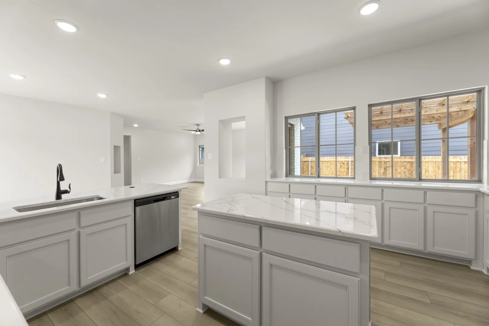 1728 Meadow Crest - Kitchen (4)