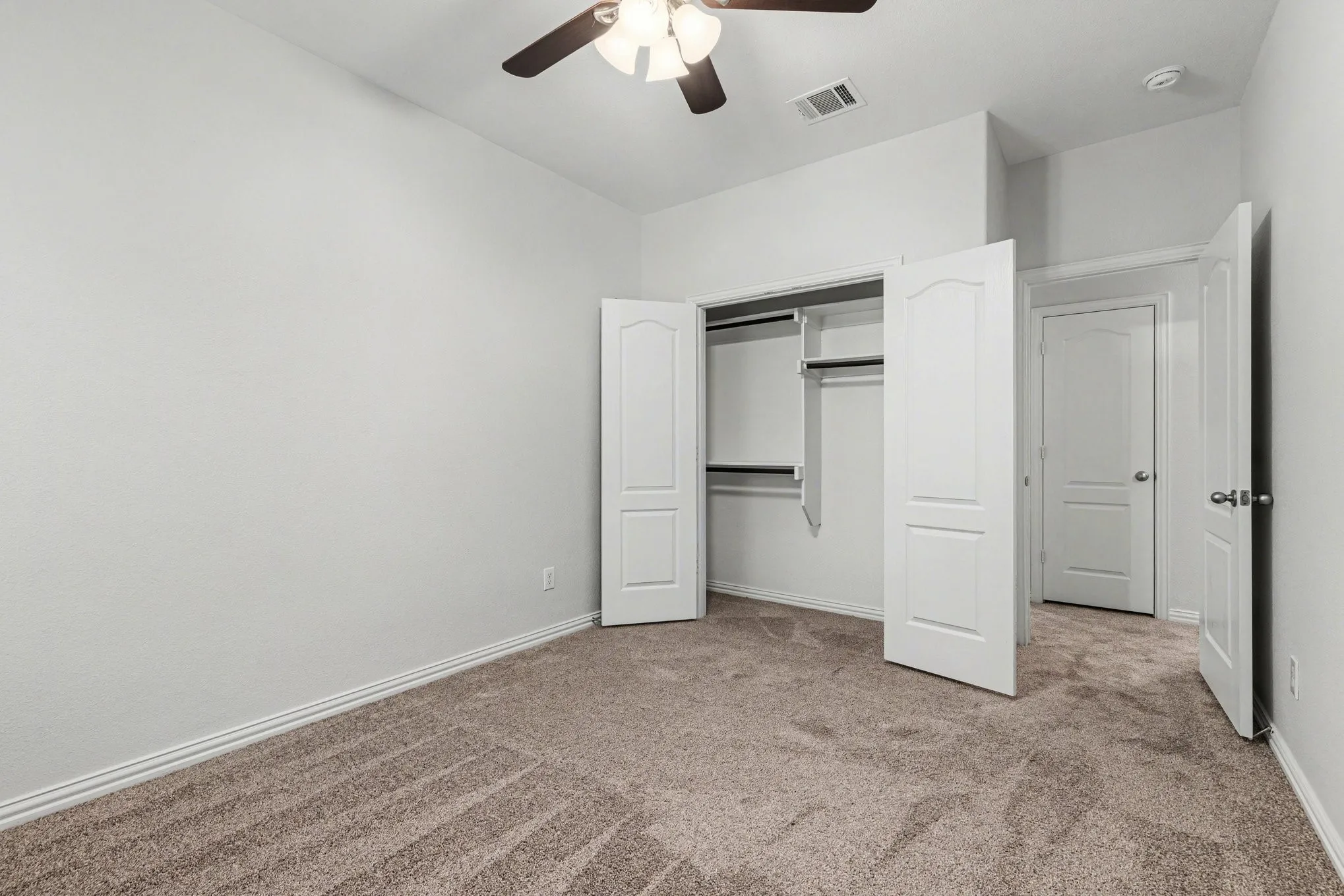 Single Family Residence For Sale in Denton County , 2617 Annamarie Drive, Little Elm, Texas 75068, 4 Bedroom, 2 Bathroom, 2 Garage spaces, 2,021 Sqft, built in 2014, mls#21257418, Real Estate Agent in Little Elm, Homes For Sale in Denton county, Homes For Sale in Little Elm, Realtor in Little Elm Texas, Real Estate Brokerage Independent Realty Texas, Luminita Cordes Realtor