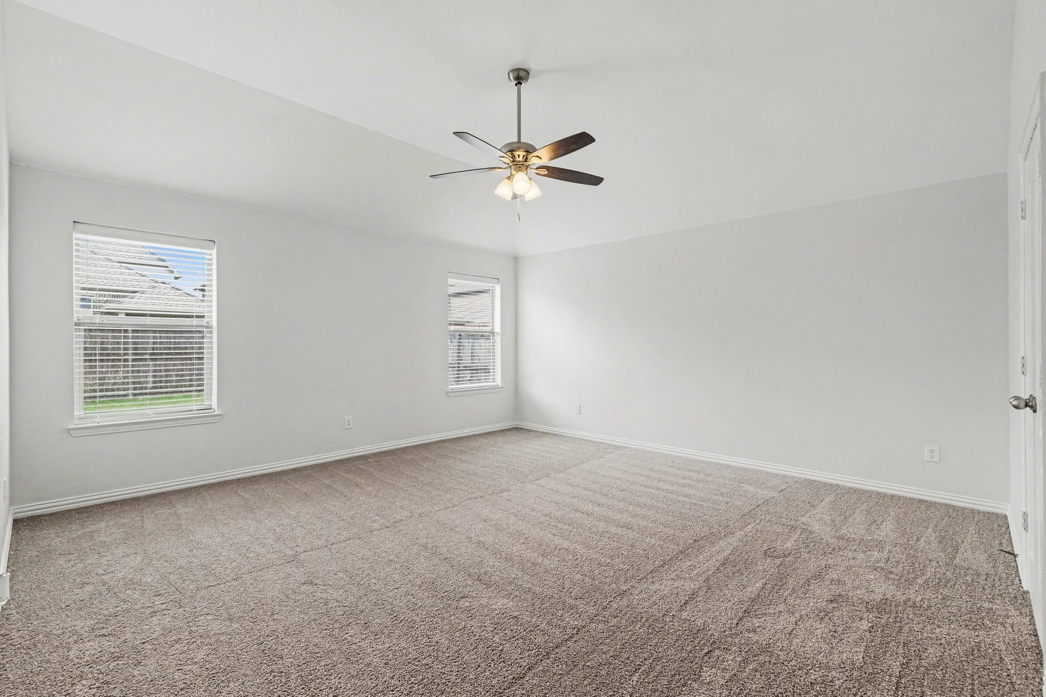 Single Family Residence For Sale in Denton County , 2617 Annamarie Drive, Little Elm, Texas 75068, 4 Bedroom, 2 Bathroom, 2 Garage spaces, 2,021 Sqft, built in 2014, mls#21257418, Real Estate Agent in Little Elm, Homes For Sale in Denton county, Homes For Sale in Little Elm, Realtor in Little Elm Texas, Real Estate Brokerage Independent Realty Texas, Luminita Cordes Realtor