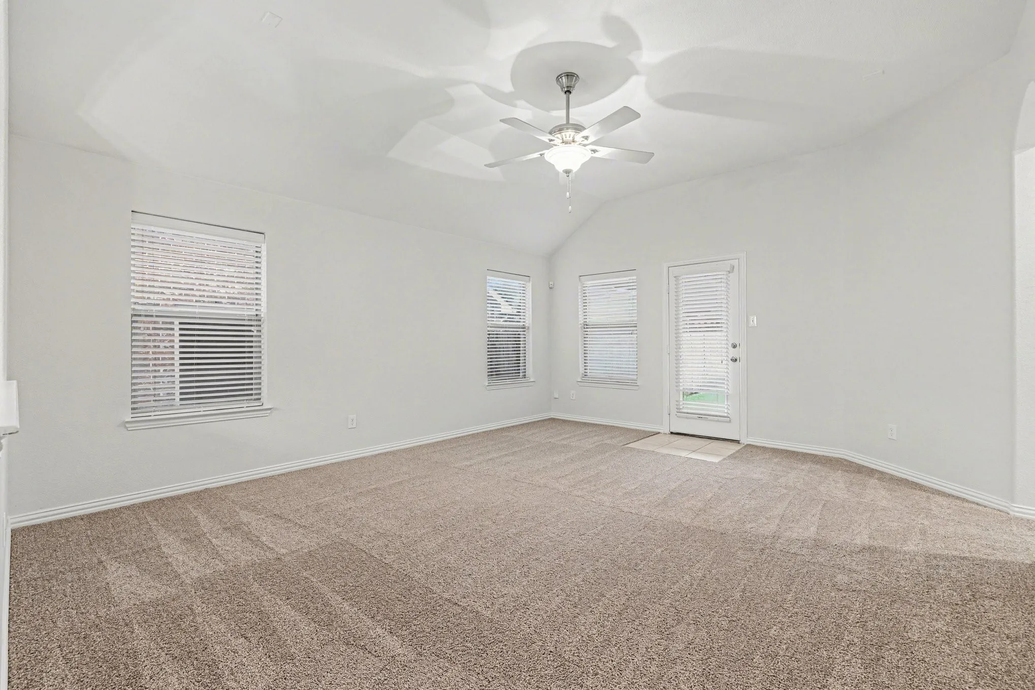 Single Family Residence For Sale in Denton County , 2617 Annamarie Drive, Little Elm, Texas 75068, 4 Bedroom, 2 Bathroom, 2 Garage spaces, 2,021 Sqft, built in 2014, mls#21257418, Real Estate Agent in Little Elm, Homes For Sale in Denton county, Homes For Sale in Little Elm, Realtor in Little Elm Texas, Real Estate Brokerage Independent Realty Texas, Luminita Cordes Realtor