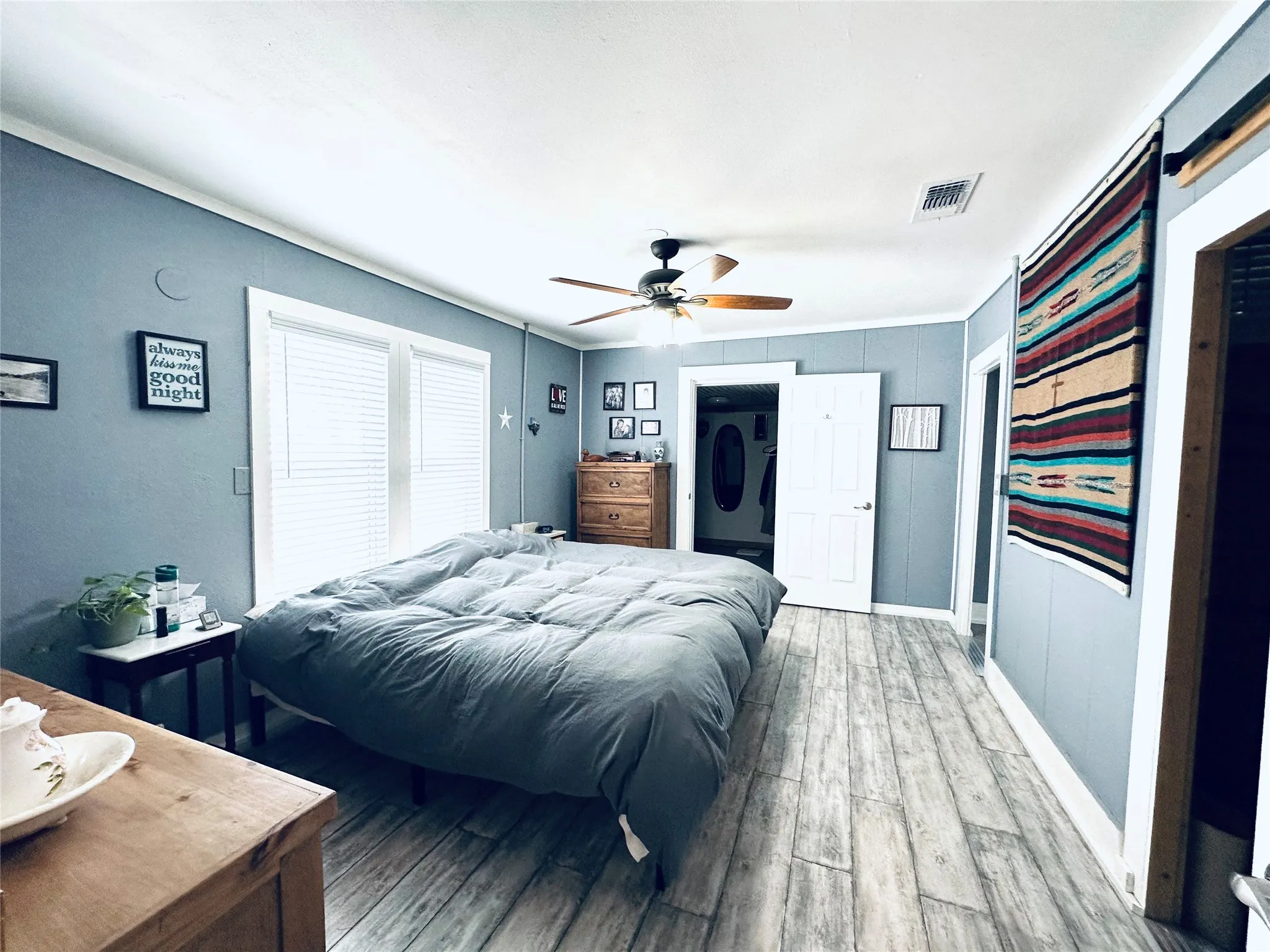 Single Family Residence For Sale in Comanche County , 506 W Grand Avenue, Comanche, Texas 76442, 2 Bedroom, 1 Bathroom, Garage spaces, 988 Sqft, built in 1940, Preowned, mls#21256702, Real Estate Agent in Comanche, Homes For Sale in Comanche county, Homes For Sale in Comanche, Realtor in Comanche Texas, Real Estate Brokerage Independent Realty Texas, Luminita Cordes Realtor