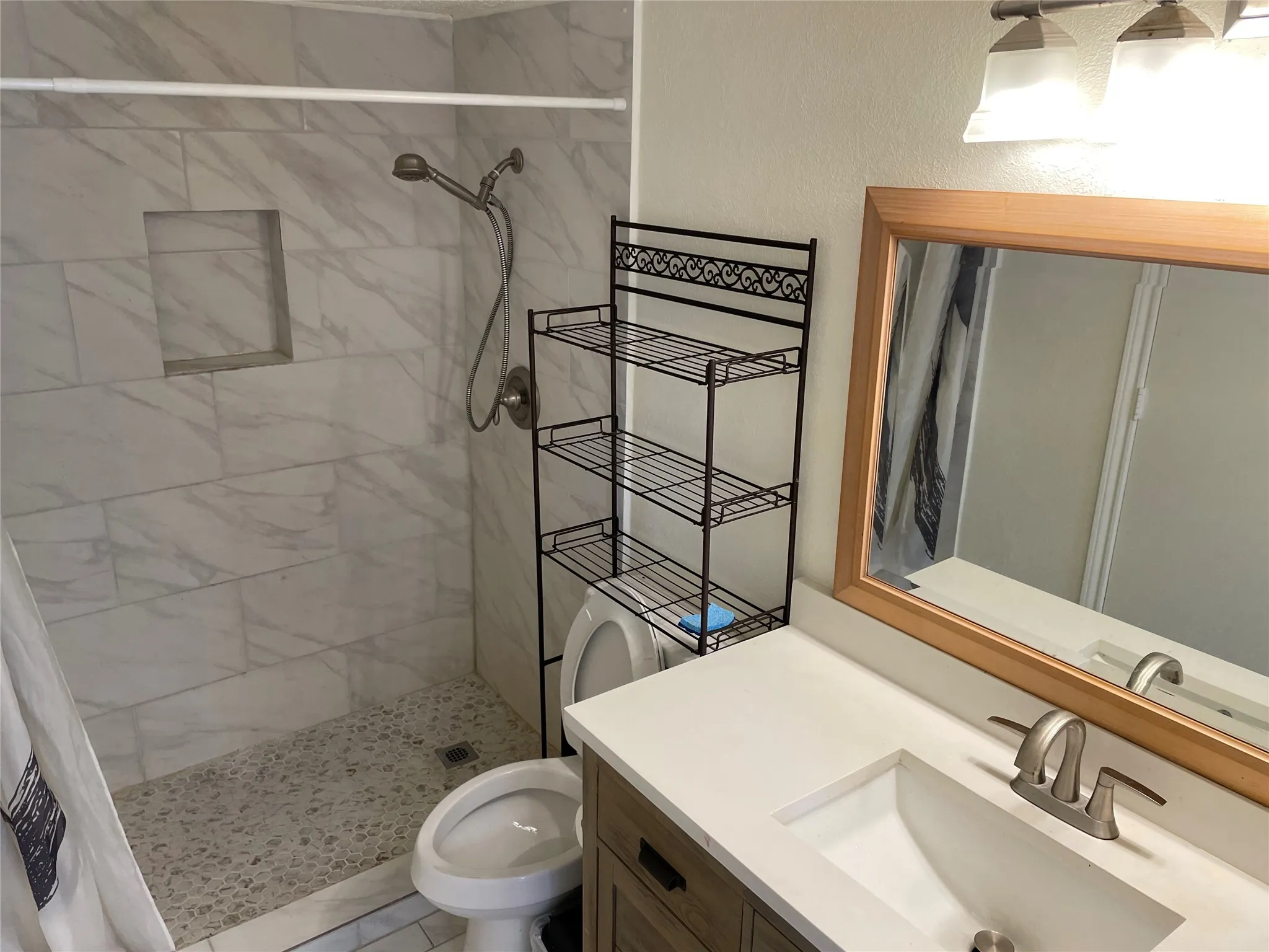 Condominium For Sale in Dallas County , 2313 Trellis Place, Richardson, Texas 75081, 3 Bedrooms, 3 Bathrooms, Garage spaces, 1,314 Sqft, built in 1973, Price $225,000, mls#21251324, Real Estate Agent in Richardson, Homes For Sale in Dallas county, Homes For Sale in Richardson, Realtor in Richardson Texas, Real Estate Brokerage Independent Realty Texas, Luminita Cordes Realtor