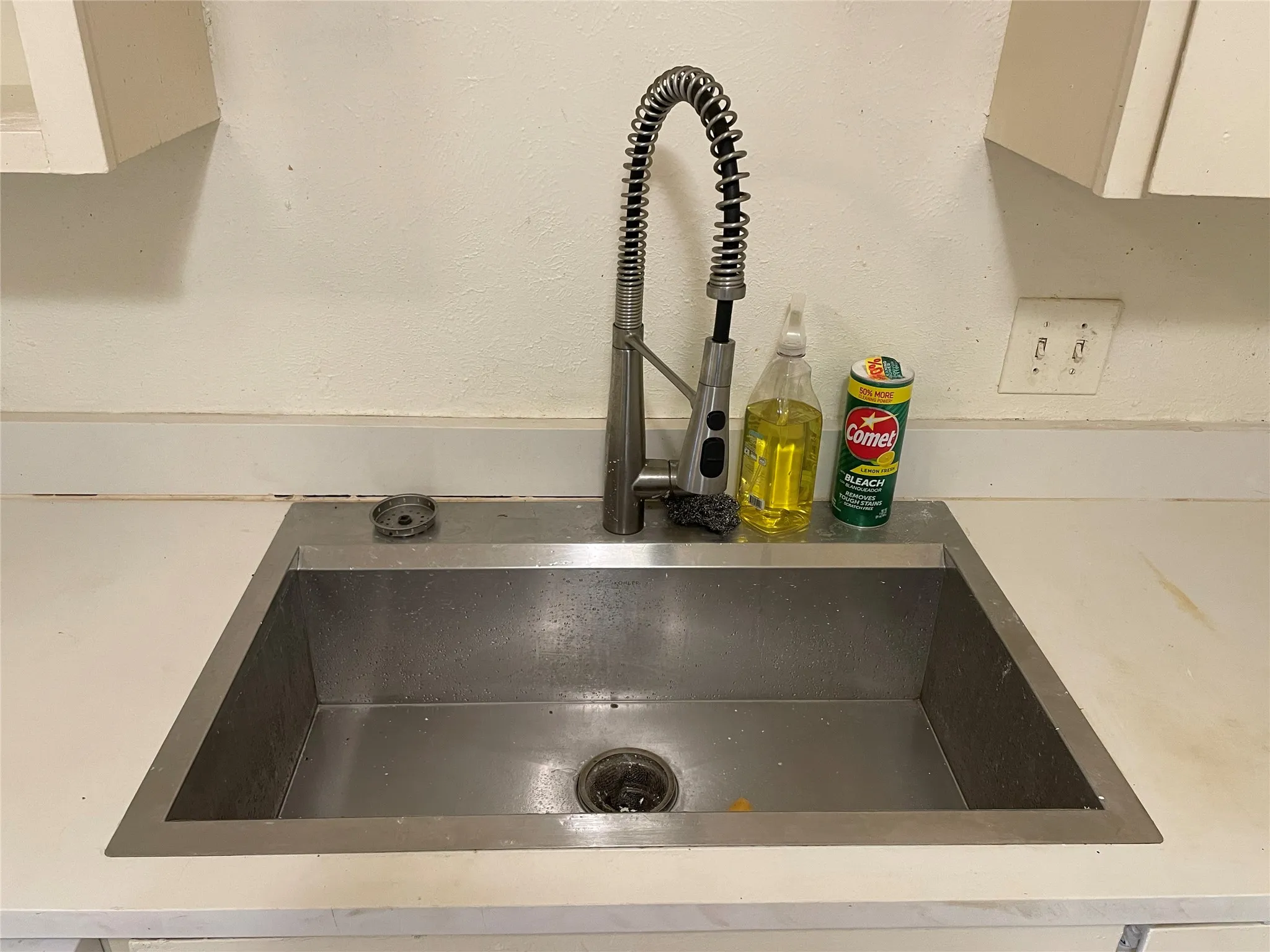 Condominium For Sale in Dallas County , 2313 Trellis Place, Richardson, Texas 75081, 3 Bedrooms, 3 Bathrooms, Garage spaces, 1,314 Sqft, built in 1973, Price $225,000, mls#21251324, Real Estate Agent in Richardson, Homes For Sale in Dallas county, Homes For Sale in Richardson, Realtor in Richardson Texas, Real Estate Brokerage Independent Realty Texas, Luminita Cordes Realtor