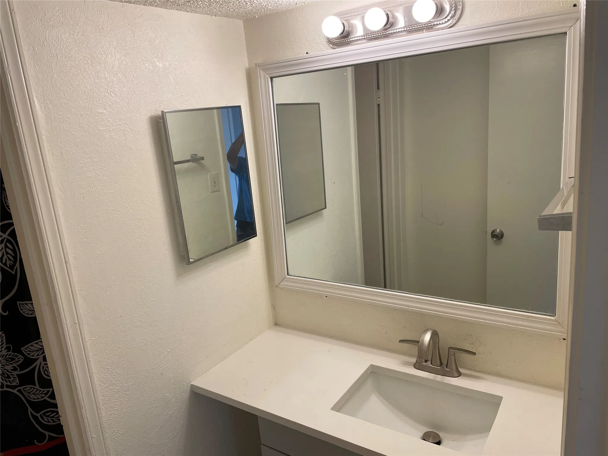 Condominium For Sale in Dallas County , 2313 Trellis Place, Richardson, Texas 75081, 3 Bedrooms, 3 Bathrooms, Garage spaces, 1,314 Sqft, built in 1973, Price $225,000, mls#21251324, Real Estate Agent in Richardson, Homes For Sale in Dallas county, Homes For Sale in Richardson, Realtor in Richardson Texas, Real Estate Brokerage Independent Realty Texas, Luminita Cordes Realtor