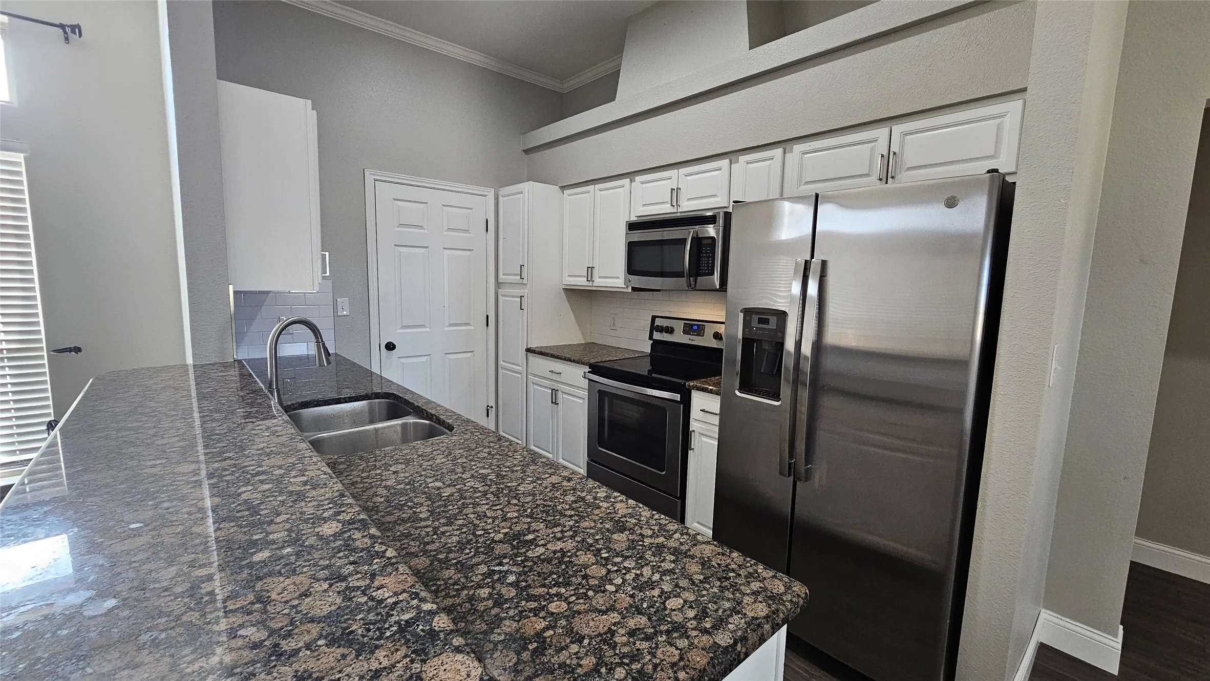 Single Family Residence For Rent in Taylor County , 914 Key Lane, Abilene, Texas 79602, 4 Bedrooms, 2 Bathrooms, 2 Garage spaces, 1,532 Sqft, built in 2014, Price $3,000, mls#21257465, Real Estate Agent in Abilene, Homes For Rent in Taylor county, Homes For Rent in Abilene, Realtor in Abilene Texas, Real Estate Brokerage Independent Realty Texas, Luminita Cordes Realtor