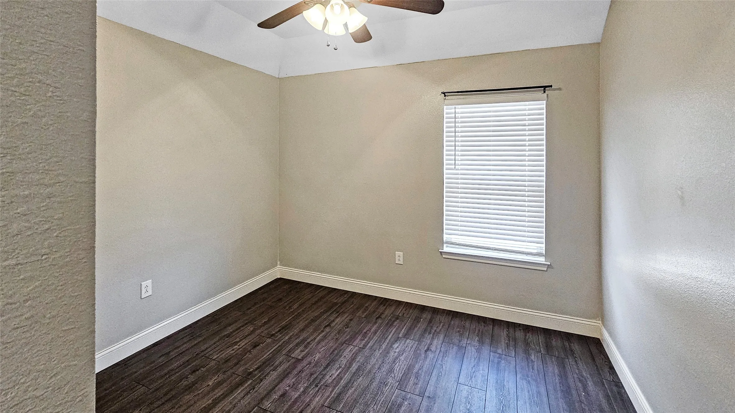 Single Family Residence For Rent in Taylor County , 914 Key Lane, Abilene, Texas 79602, 4 Bedrooms, 2 Bathrooms, 2 Garage spaces, 1,532 Sqft, built in 2014, Price $3,000, mls#21257465, Real Estate Agent in Abilene, Homes For Rent in Taylor county, Homes For Rent in Abilene, Realtor in Abilene Texas, Real Estate Brokerage Independent Realty Texas, Luminita Cordes Realtor