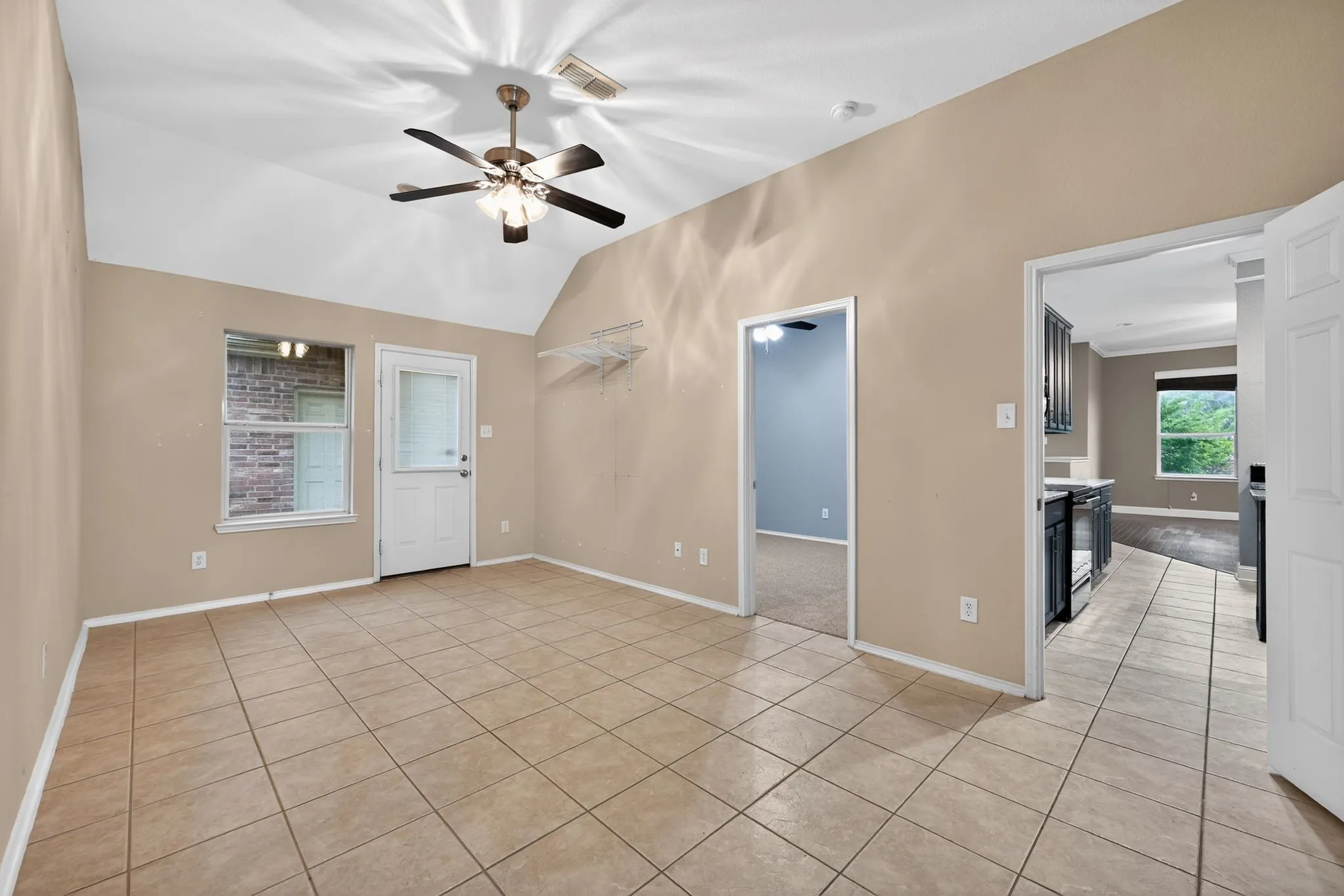 Single Family Residence For Sale in Tarrant County , 6308 Inverness Drive, North Richland Hills, Texas 76180, 3 Bedroom, 3 Bathroom, 3 Garage spaces, 2,841 Sqft, built in 2005, mls#21255128, Real Estate Agent in North Richland Hills, Homes For Sale in Tarrant county, Homes For Sale in North Richland Hills, Realtor in North Richland Hills Texas, Real Estate Brokerage Independent Realty Texas, Luminita Cordes Realtor