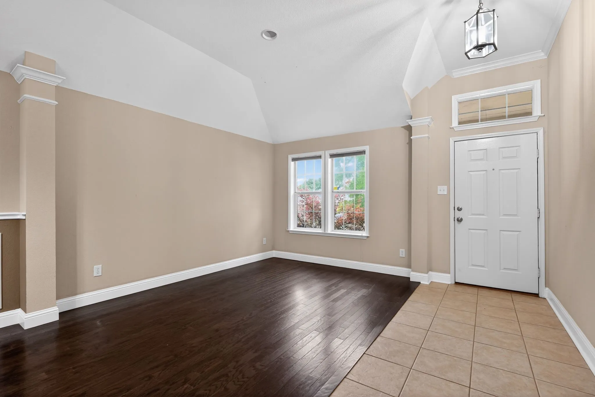 Single Family Residence For Sale in Tarrant County , 6308 Inverness Drive, North Richland Hills, Texas 76180, 3 Bedroom, 3 Bathroom, 3 Garage spaces, 2,841 Sqft, built in 2005, mls#21255128, Real Estate Agent in North Richland Hills, Homes For Sale in Tarrant county, Homes For Sale in North Richland Hills, Realtor in North Richland Hills Texas, Real Estate Brokerage Independent Realty Texas, Luminita Cordes Realtor