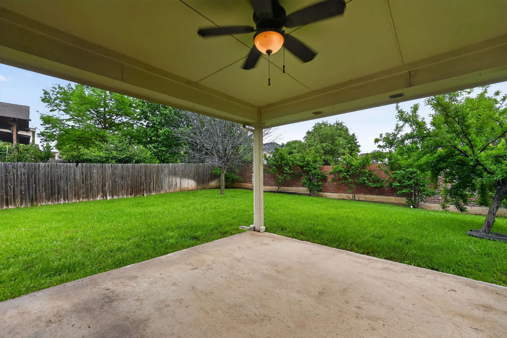 Single Family Residence For Sale in Tarrant County , 6308 Inverness Drive, North Richland Hills, Texas 76180, 3 Bedroom, 3 Bathroom, 3 Garage spaces, 2,841 Sqft, built in 2005, mls#21255128, Real Estate Agent in North Richland Hills, Homes For Sale in Tarrant county, Homes For Sale in North Richland Hills, Realtor in North Richland Hills Texas, Real Estate Brokerage Independent Realty Texas, Luminita Cordes Realtor