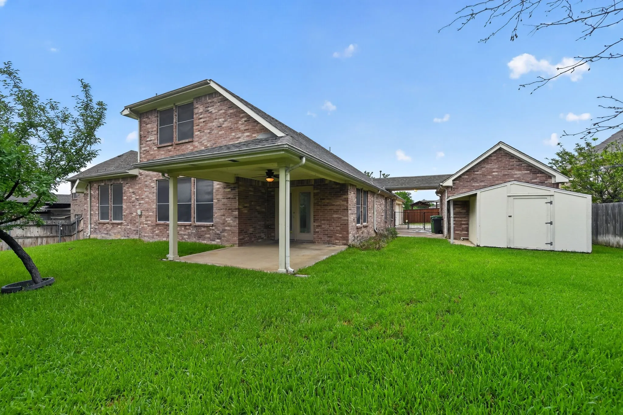 Single Family Residence For Sale in Tarrant County , 6308 Inverness Drive, North Richland Hills, Texas 76180, 3 Bedroom, 3 Bathroom, 3 Garage spaces, 2,841 Sqft, built in 2005, mls#21255128, Real Estate Agent in North Richland Hills, Homes For Sale in Tarrant county, Homes For Sale in North Richland Hills, Realtor in North Richland Hills Texas, Real Estate Brokerage Independent Realty Texas, Luminita Cordes Realtor