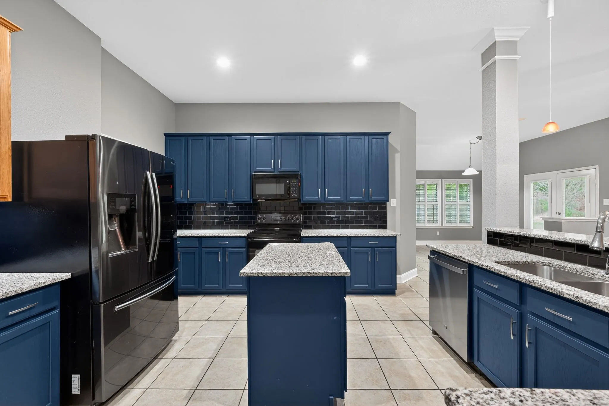 Single Family Residence For Sale in Tarrant County , 6308 Inverness Drive, North Richland Hills, Texas 76180, 3 Bedroom, 3 Bathroom, 3 Garage spaces, 2,841 Sqft, built in 2005, mls#21255128, Real Estate Agent in North Richland Hills, Homes For Sale in Tarrant county, Homes For Sale in North Richland Hills, Realtor in North Richland Hills Texas, Real Estate Brokerage Independent Realty Texas, Luminita Cordes Realtor
