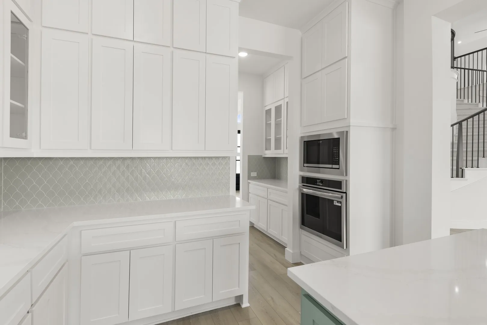 12. 12644 Beaver Creek - Kitchen (4)