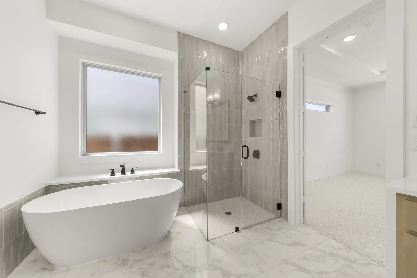 19. 12644 Beaver Creek - Bath (4)