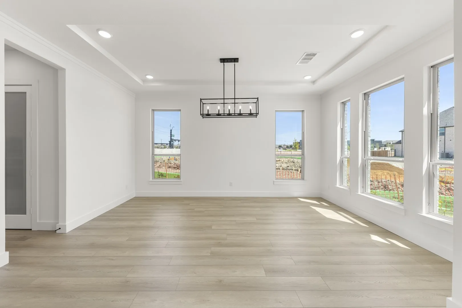 Single Family Residence For Sale in Collin County , 12644 Beaver Creek Road, Frisco, Texas 75035, 5 Bedroom, 4 Bathroom, 2 Garage spaces, 4,162 Sqft, built in 2025, New Construction - Complete, mls#21257590, Real Estate Agent in Frisco, Homes For Sale in Collin county, Homes For Sale in Frisco, Realtor in Frisco Texas, Real Estate Brokerage Independent Realty Texas, Luminita Cordes Realtor