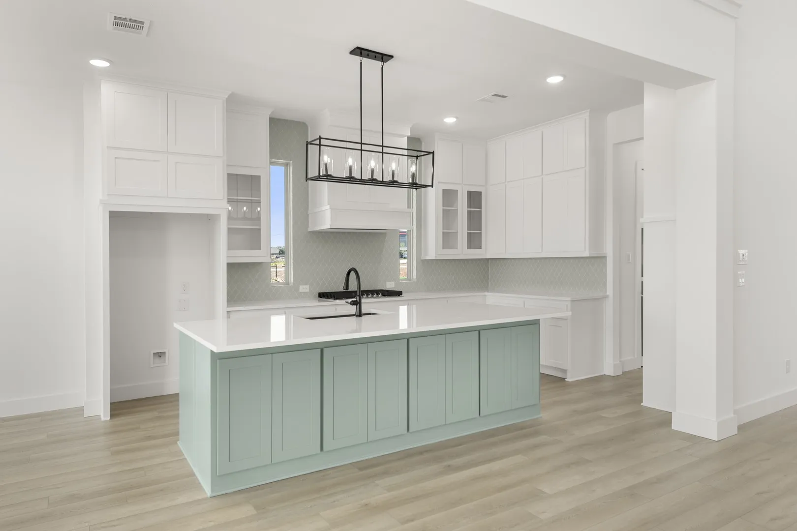 10. 12644 Beaver Creek - Kitchen (2)