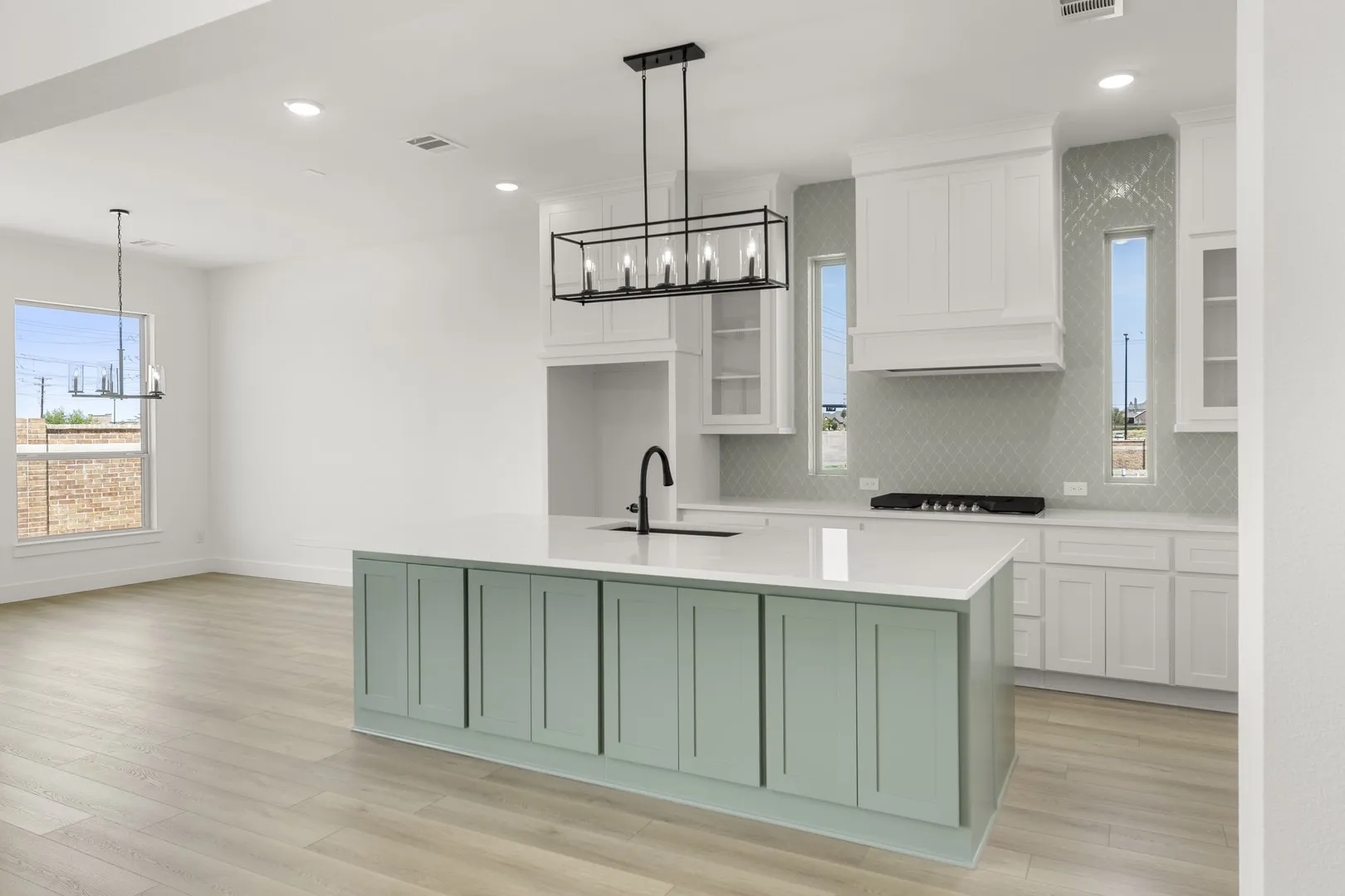 11. 12644 Beaver Creek - Kitchen (3)