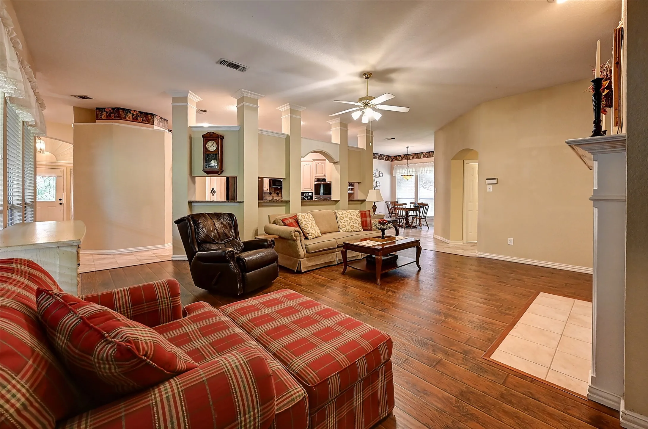 Single Family Residence For Sale in Dallas County , 6608 Barclay Lane, Garland, Texas 75044, 5 Bedrooms, 4 Bathrooms, 2 Garage spaces, 3,719 Sqft, built in 1996, Preowned, Price $690,000, mls#21244426, Real Estate Agent in Garland, Homes For Sale in Dallas county, Homes For Sale in Garland, Realtor in Garland Texas, Real Estate Brokerage Independent Realty Texas, Luminita Cordes Realtor