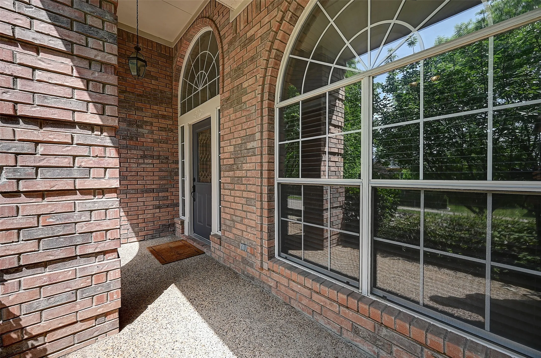 Single Family Residence For Sale in Dallas County , 6608 Barclay Lane, Garland, Texas 75044, 5 Bedrooms, 4 Bathrooms, 2 Garage spaces, 3,719 Sqft, built in 1996, Preowned, Price $690,000, mls#21244426, Real Estate Agent in Garland, Homes For Sale in Dallas county, Homes For Sale in Garland, Realtor in Garland Texas, Real Estate Brokerage Independent Realty Texas, Luminita Cordes Realtor