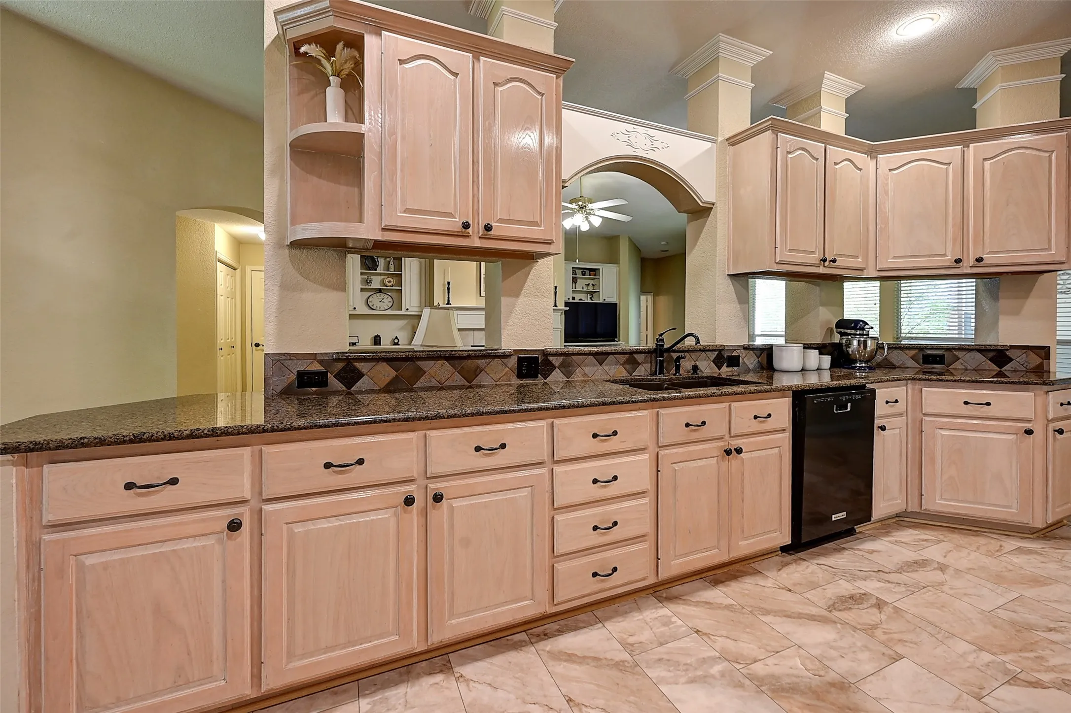 Single Family Residence For Sale in Dallas County , 6608 Barclay Lane, Garland, Texas 75044, 5 Bedrooms, 4 Bathrooms, 2 Garage spaces, 3,719 Sqft, built in 1996, Preowned, Price $690,000, mls#21244426, Real Estate Agent in Garland, Homes For Sale in Dallas county, Homes For Sale in Garland, Realtor in Garland Texas, Real Estate Brokerage Independent Realty Texas, Luminita Cordes Realtor