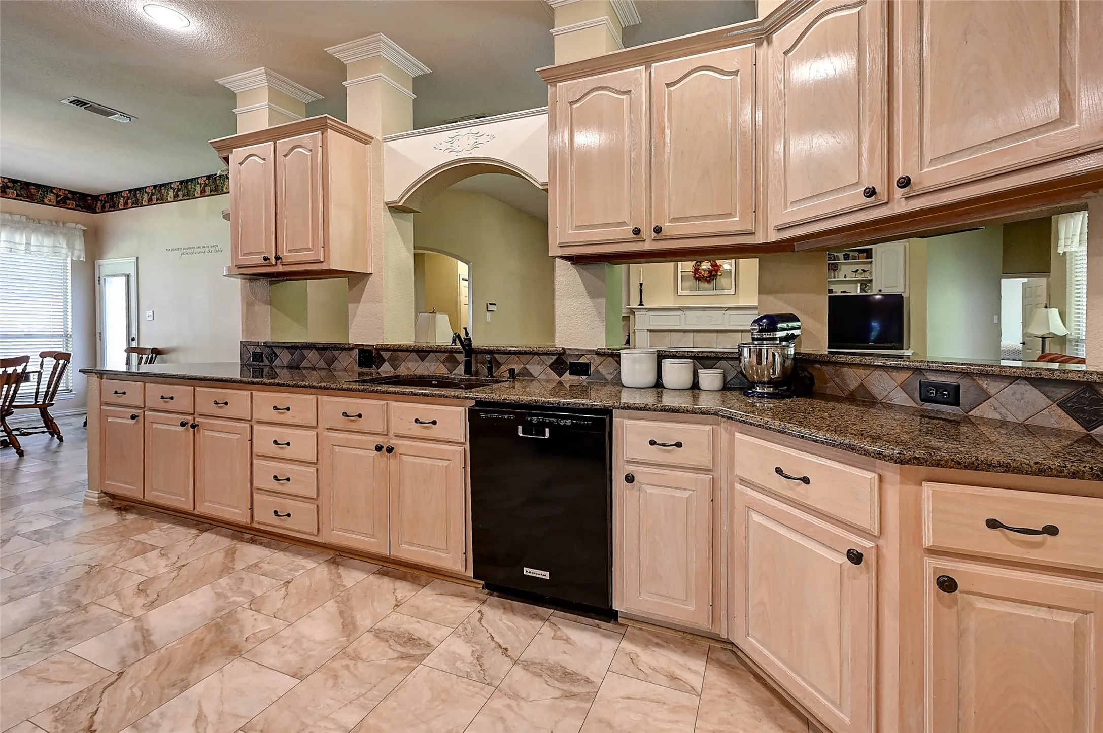 Single Family Residence For Sale in Dallas County , 6608 Barclay Lane, Garland, Texas 75044, 5 Bedrooms, 4 Bathrooms, 2 Garage spaces, 3,719 Sqft, built in 1996, Preowned, Price $690,000, mls#21244426, Real Estate Agent in Garland, Homes For Sale in Dallas county, Homes For Sale in Garland, Realtor in Garland Texas, Real Estate Brokerage Independent Realty Texas, Luminita Cordes Realtor