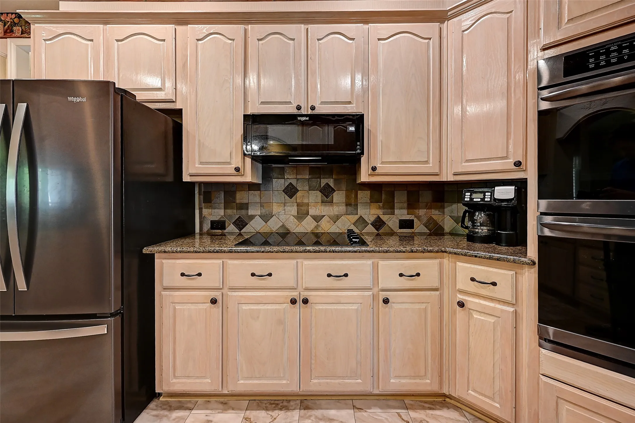 Single Family Residence For Sale in Dallas County , 6608 Barclay Lane, Garland, Texas 75044, 5 Bedrooms, 4 Bathrooms, 2 Garage spaces, 3,719 Sqft, built in 1996, Preowned, Price $690,000, mls#21244426, Real Estate Agent in Garland, Homes For Sale in Dallas county, Homes For Sale in Garland, Realtor in Garland Texas, Real Estate Brokerage Independent Realty Texas, Luminita Cordes Realtor