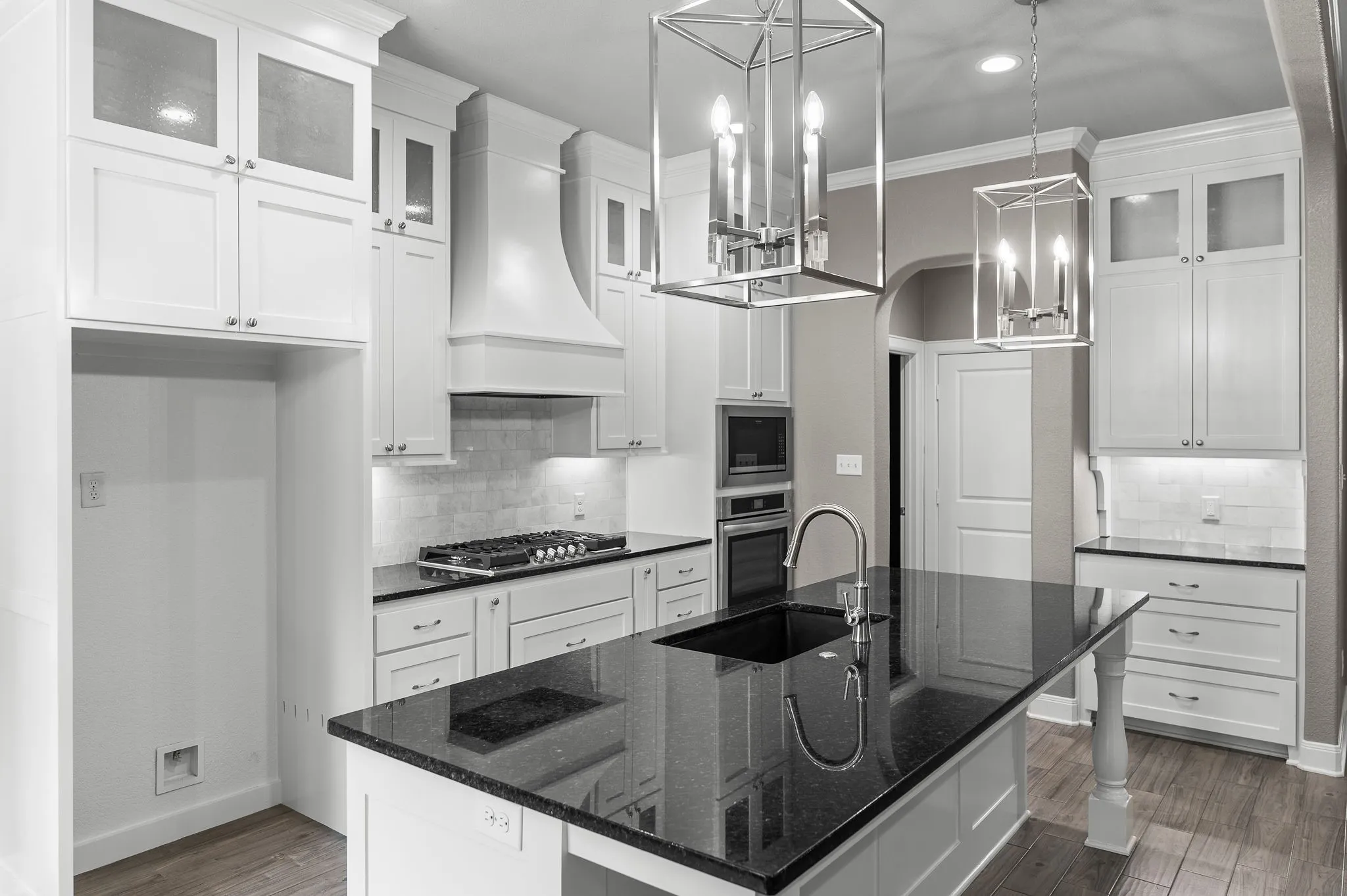 Single Family Residence For Sale in Wood County , 189 County Road 2321, Mineola, Texas 75773, 4 Bedrooms, 2 Bathrooms, 2 Garage spaces, 2,300 Sqft, built in 2015, Price $460,000, mls#21256521, Real Estate Agent in Mineola, Homes For Sale in Wood county, Homes For Sale in Mineola, Realtor in Mineola Texas, Real Estate Brokerage Independent Realty Texas, Luminita Cordes Realtor
