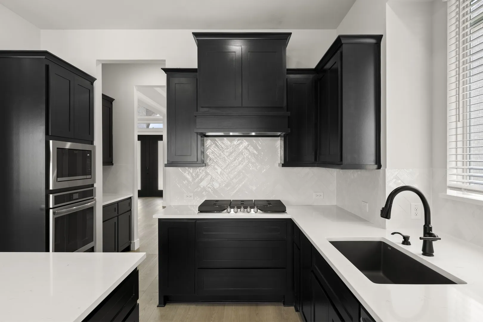 11. 12434 Beaver Creek - Kitchen (3)