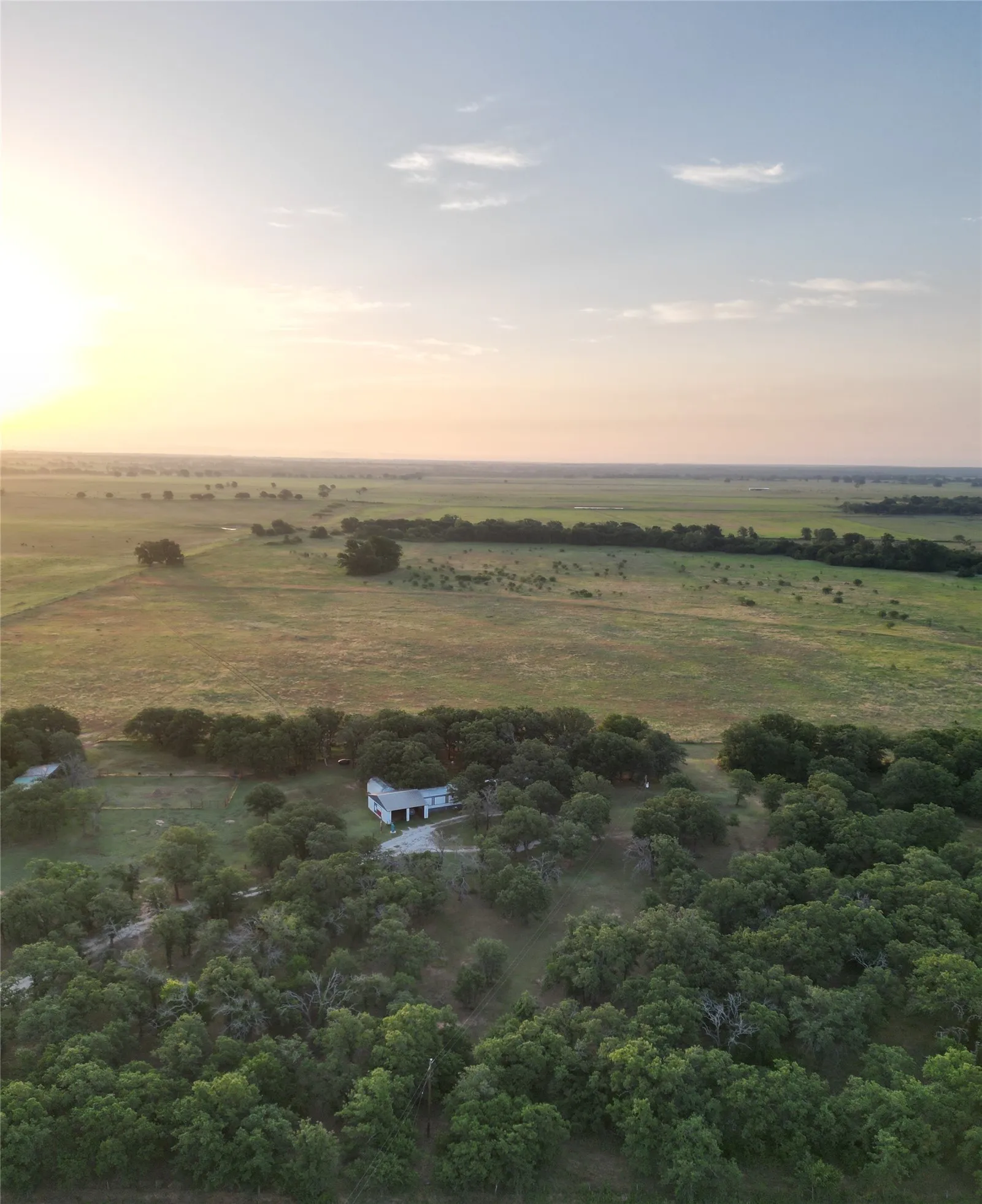 Mobile Home For Sale in Eastland County , 1625 County Road 281, Carbon, Texas 76435, 3 Bedroom, 2 Bathroom, Garage spaces, 1,216 Sqft, built in 1992, mls#21252751, Real Estate Agent in Carbon, Homes For Sale in Eastland county, Homes For Sale in Carbon, Realtor in Carbon Texas, Real Estate Brokerage Independent Realty Texas, Luminita Cordes Realtor