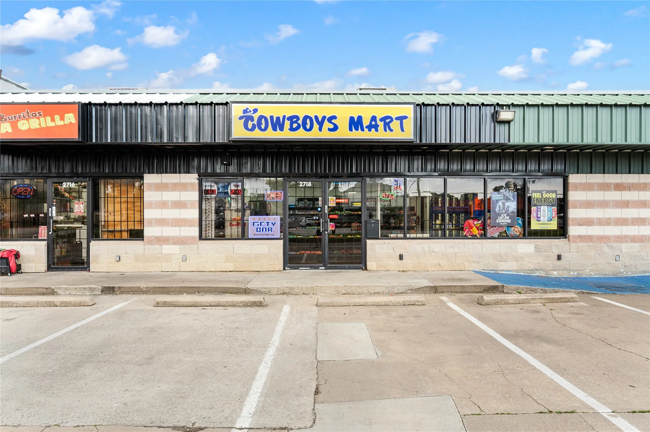 Retail For Sale in Tarrant County , 2712-2720 W Division St, Arlington, Texas 76012, 0, 0, Garage spaces, 0 Sqft, built in 2002, Preowned, Price $1,200,000, mls#21257677, Real Estate Agent in Arlington, Homes For Sale in Tarrant county, Homes For Sale in Arlington, Realtor in Arlington Texas, Real Estate Brokerage Independent Realty Texas, Luminita Cordes Realtor