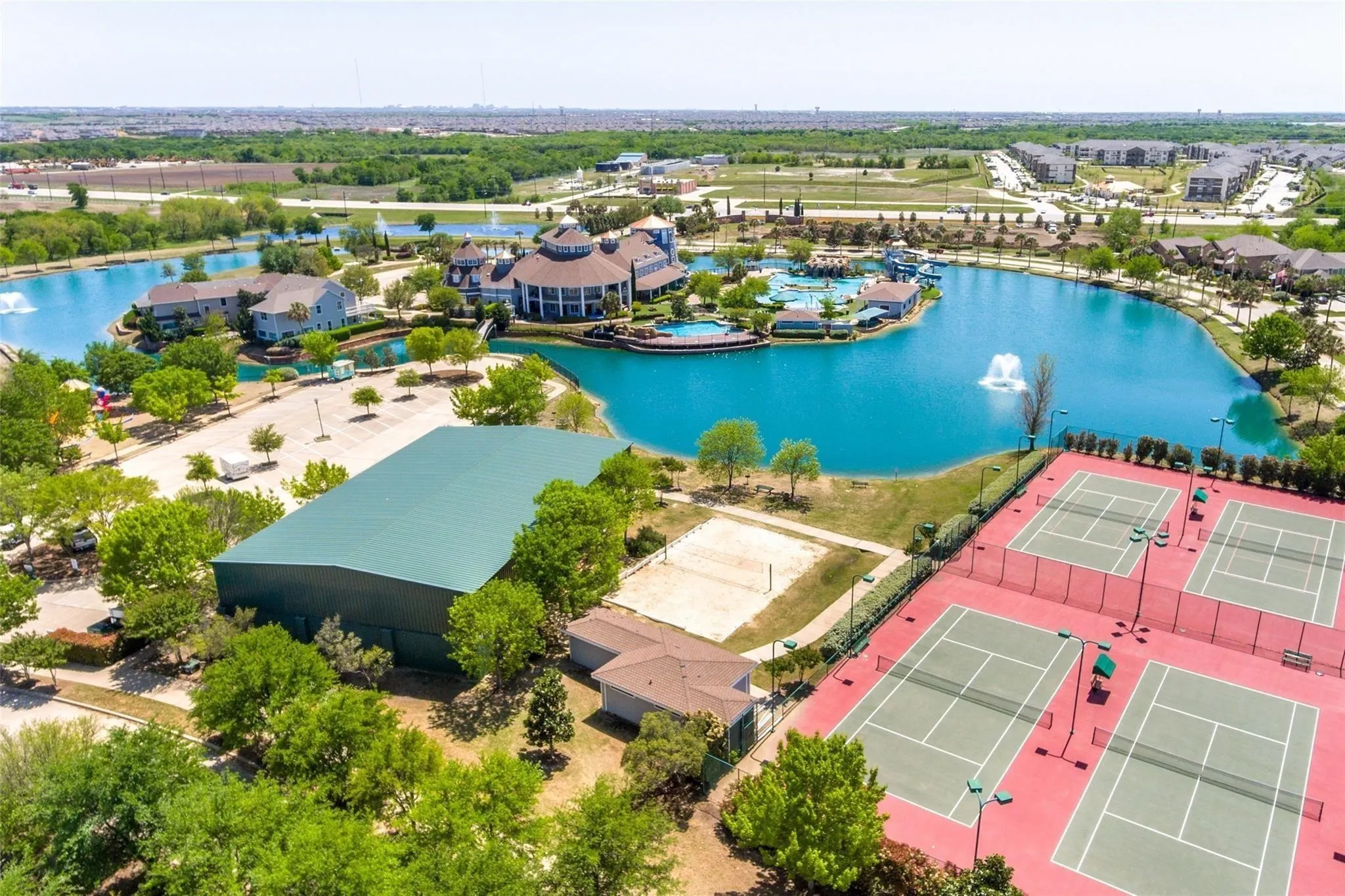 Single Family Residence For Sale in Denton County , 1441 Isabella Lane, Savannah, Texas 76227, 3 Bedroom, 2 Bathroom, 2 Garage spaces, 1,839 Sqft, built in 2014, Preowned, mls#21256570, Real Estate Agent in Savannah, Homes For Sale in Denton county, Homes For Sale in Savannah, Realtor in Savannah Texas, Real Estate Brokerage Independent Realty Texas, Luminita Cordes Realtor