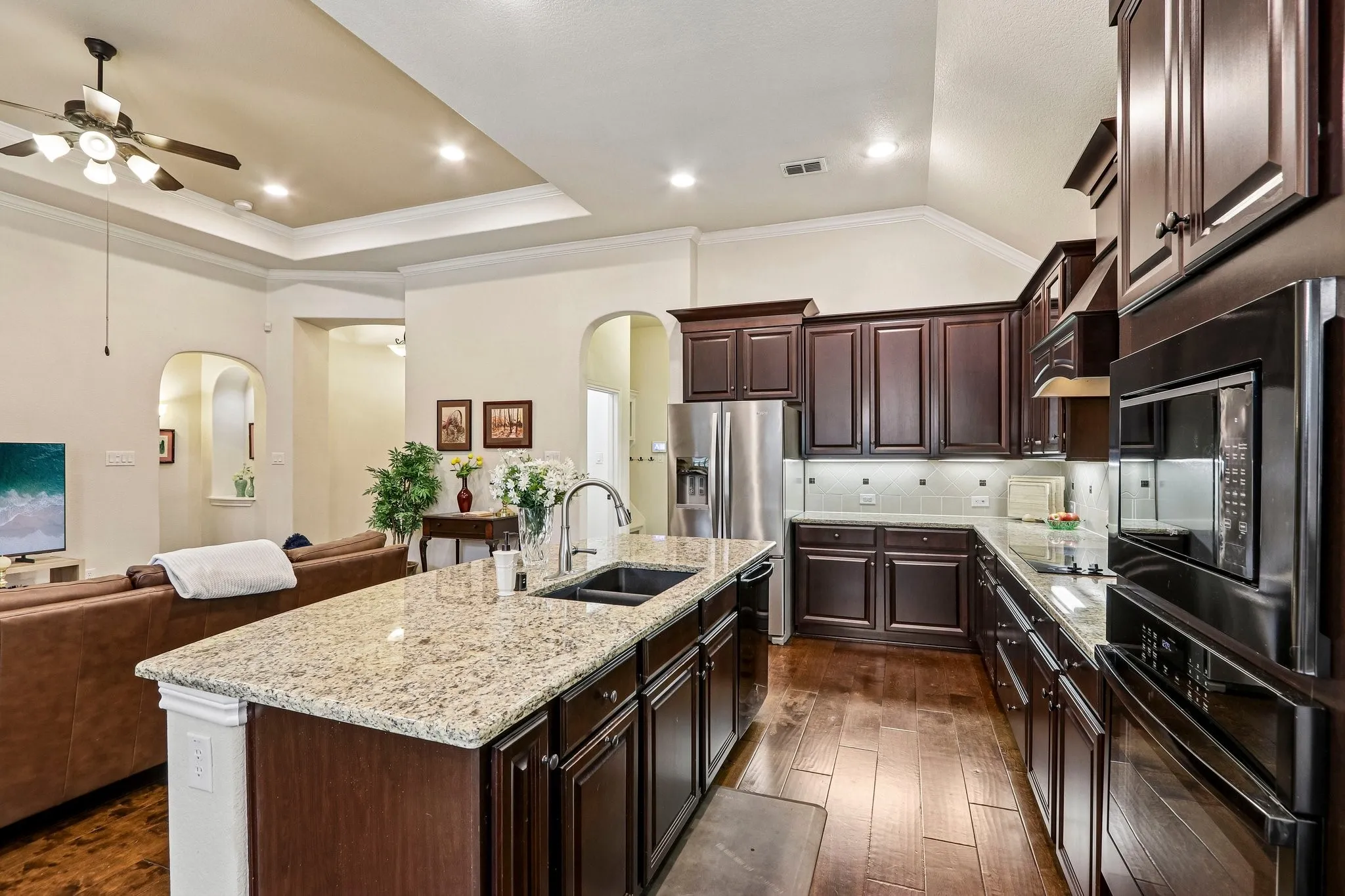 Single Family Residence For Sale in Denton County , 1441 Isabella Lane, Savannah, Texas 76227, 3 Bedroom, 2 Bathroom, 2 Garage spaces, 1,839 Sqft, built in 2014, Preowned, mls#21256570, Real Estate Agent in Savannah, Homes For Sale in Denton county, Homes For Sale in Savannah, Realtor in Savannah Texas, Real Estate Brokerage Independent Realty Texas, Luminita Cordes Realtor