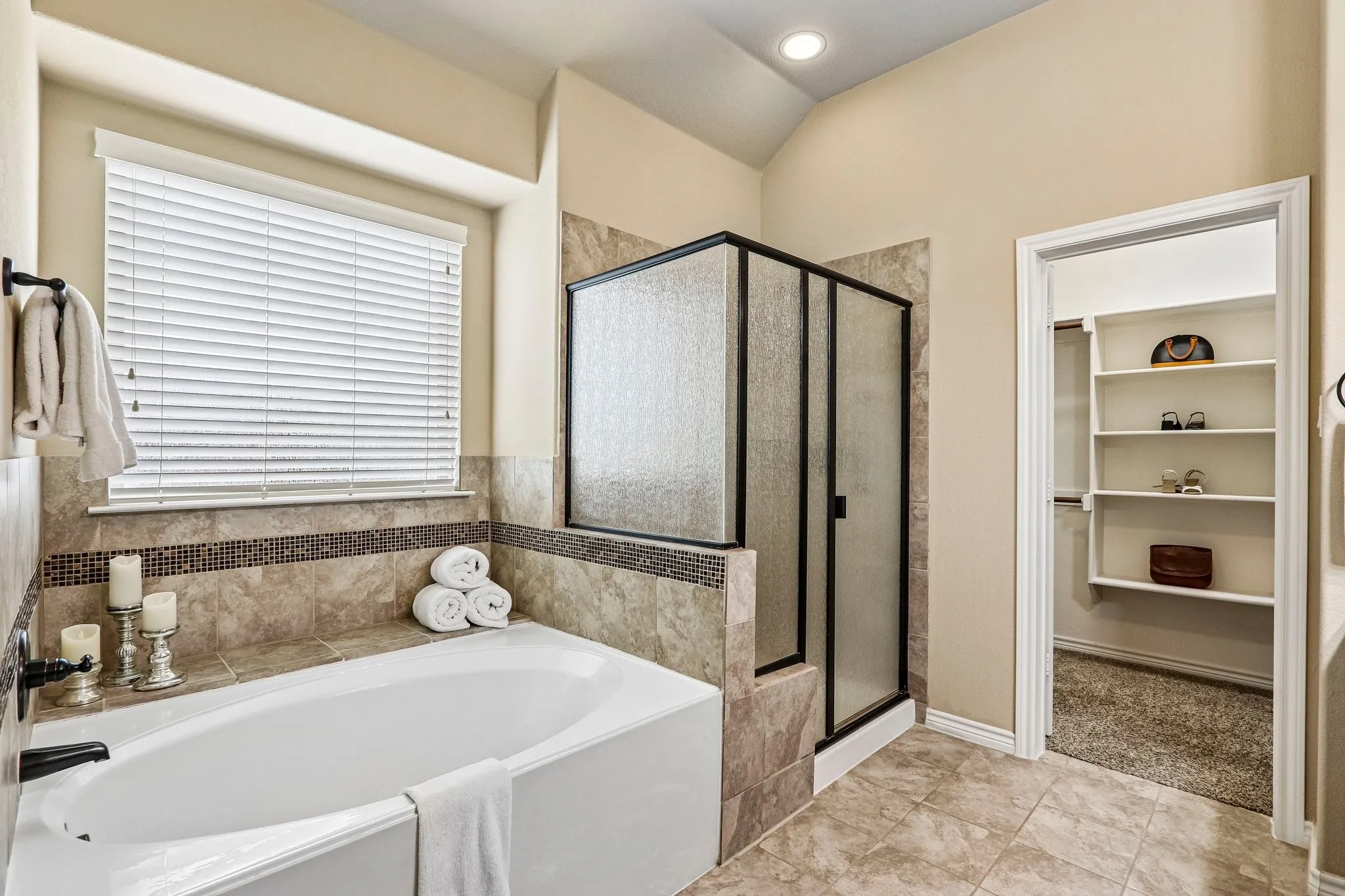 Single Family Residence For Sale in Denton County , 1441 Isabella Lane, Savannah, Texas 76227, 3 Bedroom, 2 Bathroom, 2 Garage spaces, 1,839 Sqft, built in 2014, Preowned, mls#21256570, Real Estate Agent in Savannah, Homes For Sale in Denton county, Homes For Sale in Savannah, Realtor in Savannah Texas, Real Estate Brokerage Independent Realty Texas, Luminita Cordes Realtor
