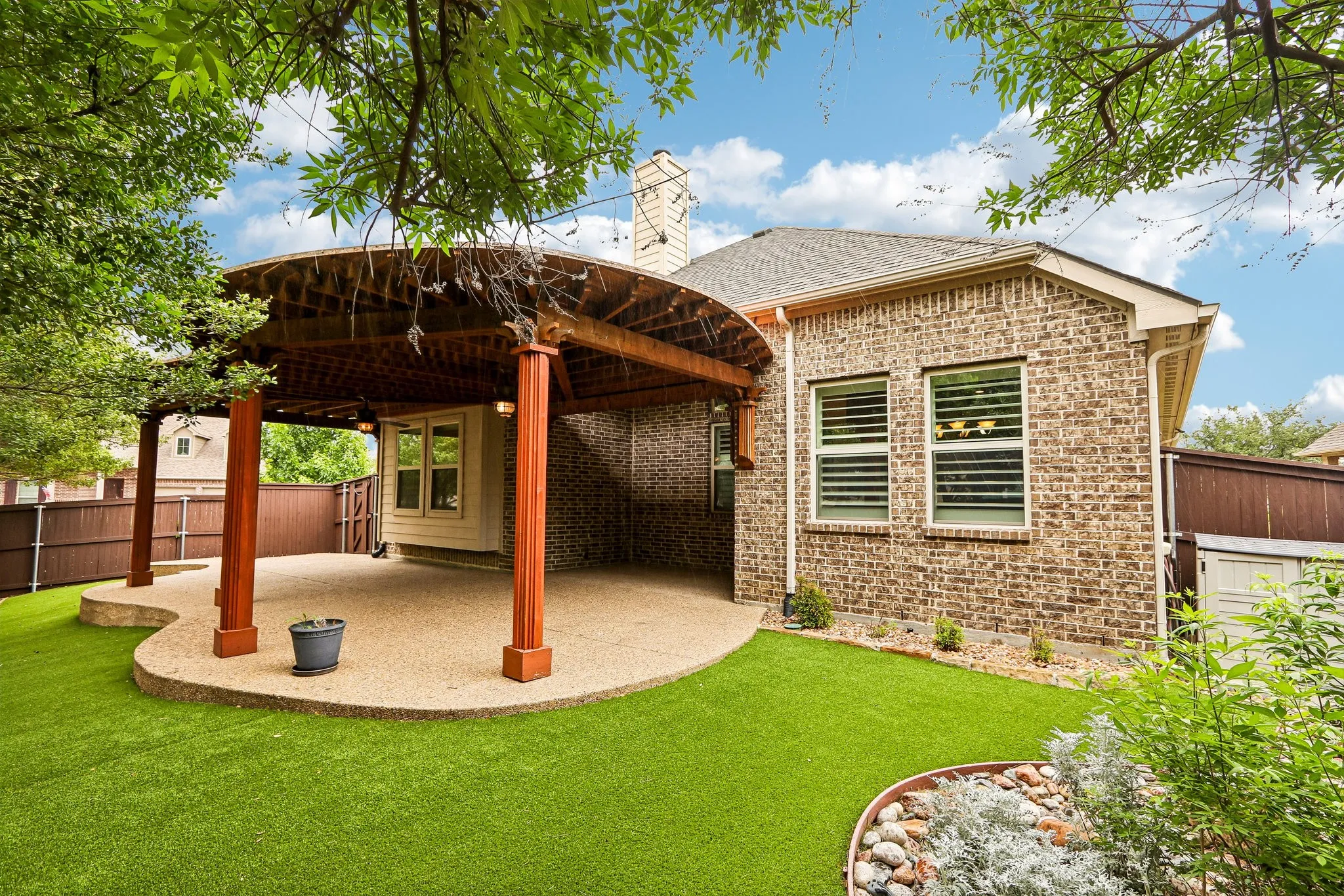 Single Family Residence For Sale in Denton County , 1441 Isabella Lane, Savannah, Texas 76227, 3 Bedroom, 2 Bathroom, 2 Garage spaces, 1,839 Sqft, built in 2014, Preowned, mls#21256570, Real Estate Agent in Savannah, Homes For Sale in Denton county, Homes For Sale in Savannah, Realtor in Savannah Texas, Real Estate Brokerage Independent Realty Texas, Luminita Cordes Realtor