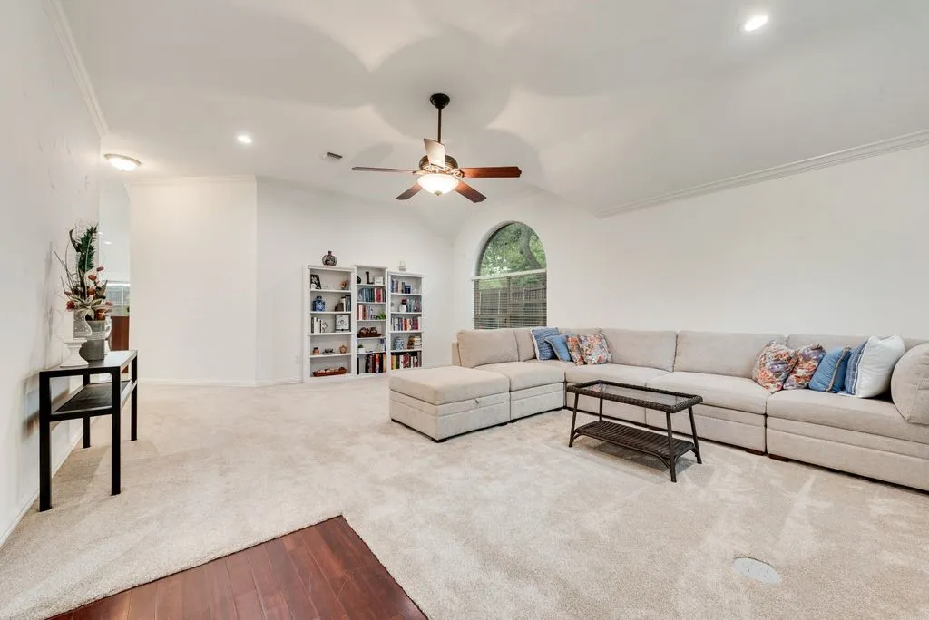 Single Family Residence For Sale in Tarrant County , 7057 Ridge Crest Drive, North Richland Hills, Texas 76182, 3 Bedroom, 3 Bathroom, 2 Garage spaces, 2,675 Sqft, built in 2004, Price $575,000, mls#21257681, Real Estate Agent in North Richland Hills, Homes For Sale in Tarrant county, Homes For Sale in North Richland Hills, Realtor in North Richland Hills Texas, Real Estate Brokerage Independent Realty Texas, Luminita Cordes Realtor