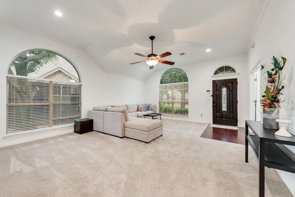 Single Family Residence For Sale in Tarrant County , 7057 Ridge Crest Drive, North Richland Hills, Texas 76182, 3 Bedroom, 3 Bathroom, 2 Garage spaces, 2,675 Sqft, built in 2004, Price $575,000, mls#21257681, Real Estate Agent in North Richland Hills, Homes For Sale in Tarrant county, Homes For Sale in North Richland Hills, Realtor in North Richland Hills Texas, Real Estate Brokerage Independent Realty Texas, Luminita Cordes Realtor