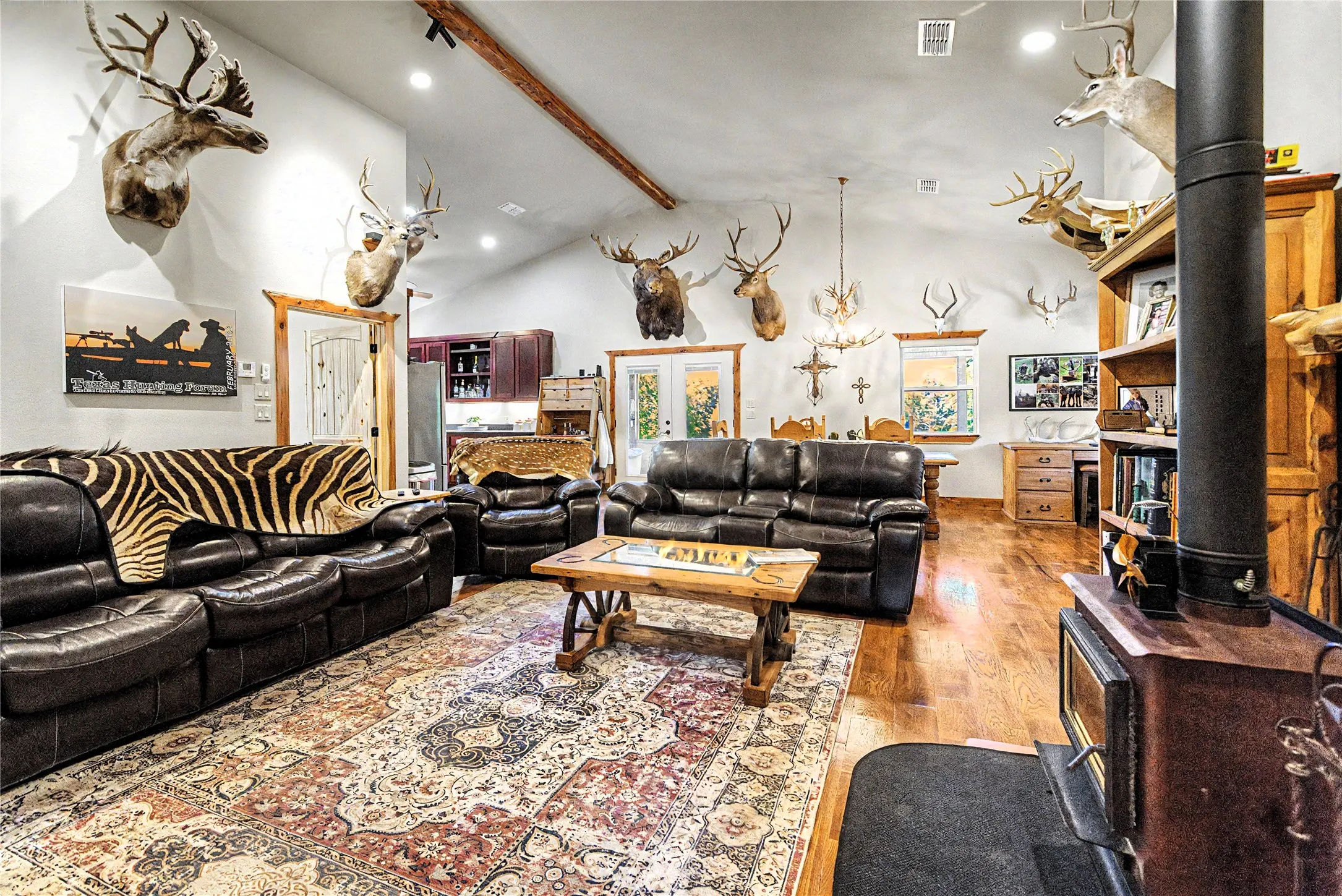 Single Family Residence For Sale in Cooke County , 9439 County Road 103, Whitesboro, Texas 76273, 2 Bedroom, 2 Bathroom, Garage spaces, 1,680 Sqft, built in 2023, Price $820,000, mls#21254692, Real Estate Agent in Whitesboro, Homes For Sale in Cooke county, Homes For Sale in Whitesboro, Realtor in Whitesboro Texas, Real Estate Brokerage Independent Realty Texas, Luminita Cordes Realtor