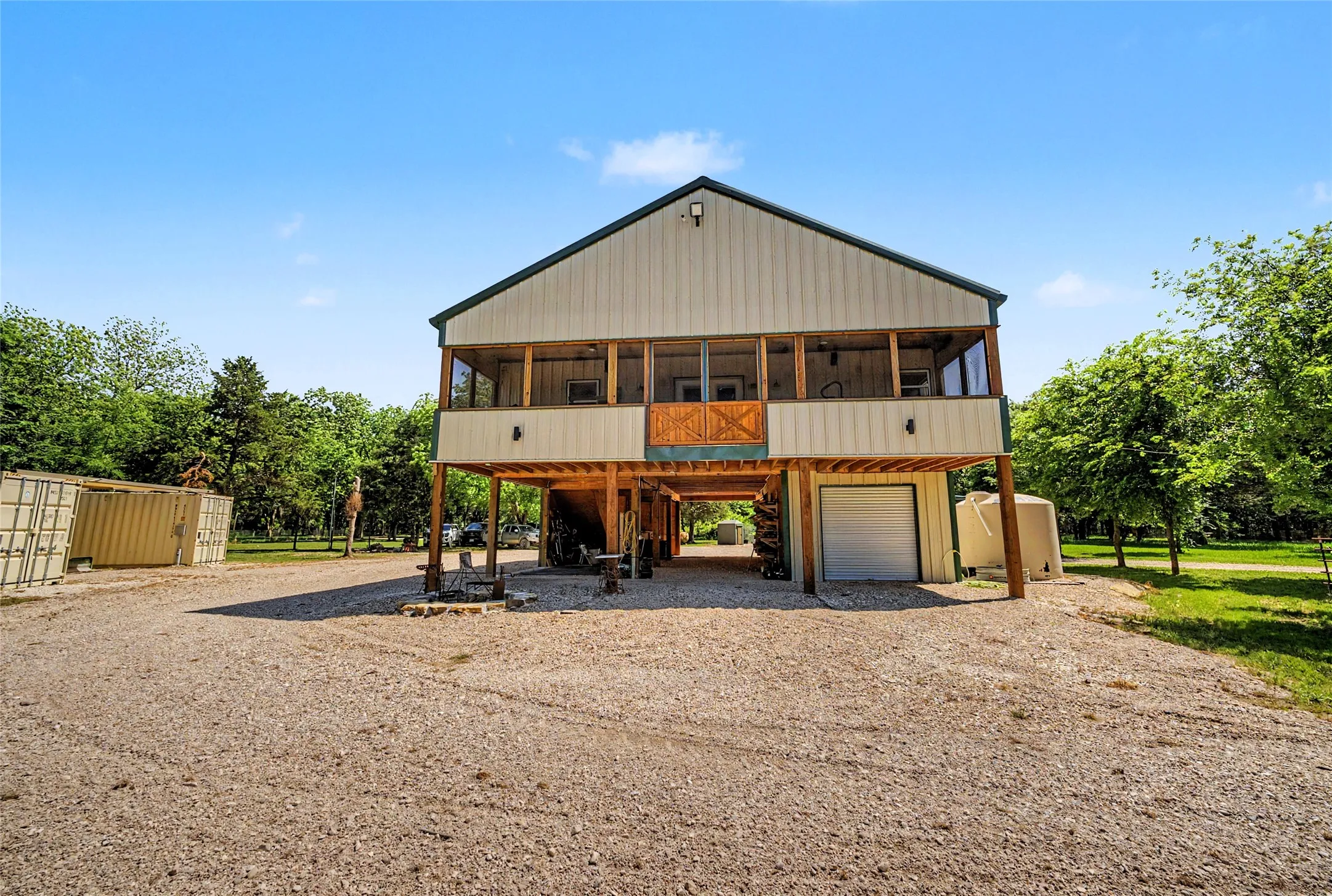 Single Family Residence For Sale in Cooke County , 9439 County Road 103, Whitesboro, Texas 76273, 2 Bedroom, 2 Bathroom, Garage spaces, 1,680 Sqft, built in 2023, Price $820,000, mls#21254692, Real Estate Agent in Whitesboro, Homes For Sale in Cooke county, Homes For Sale in Whitesboro, Realtor in Whitesboro Texas, Real Estate Brokerage Independent Realty Texas, Luminita Cordes Realtor
