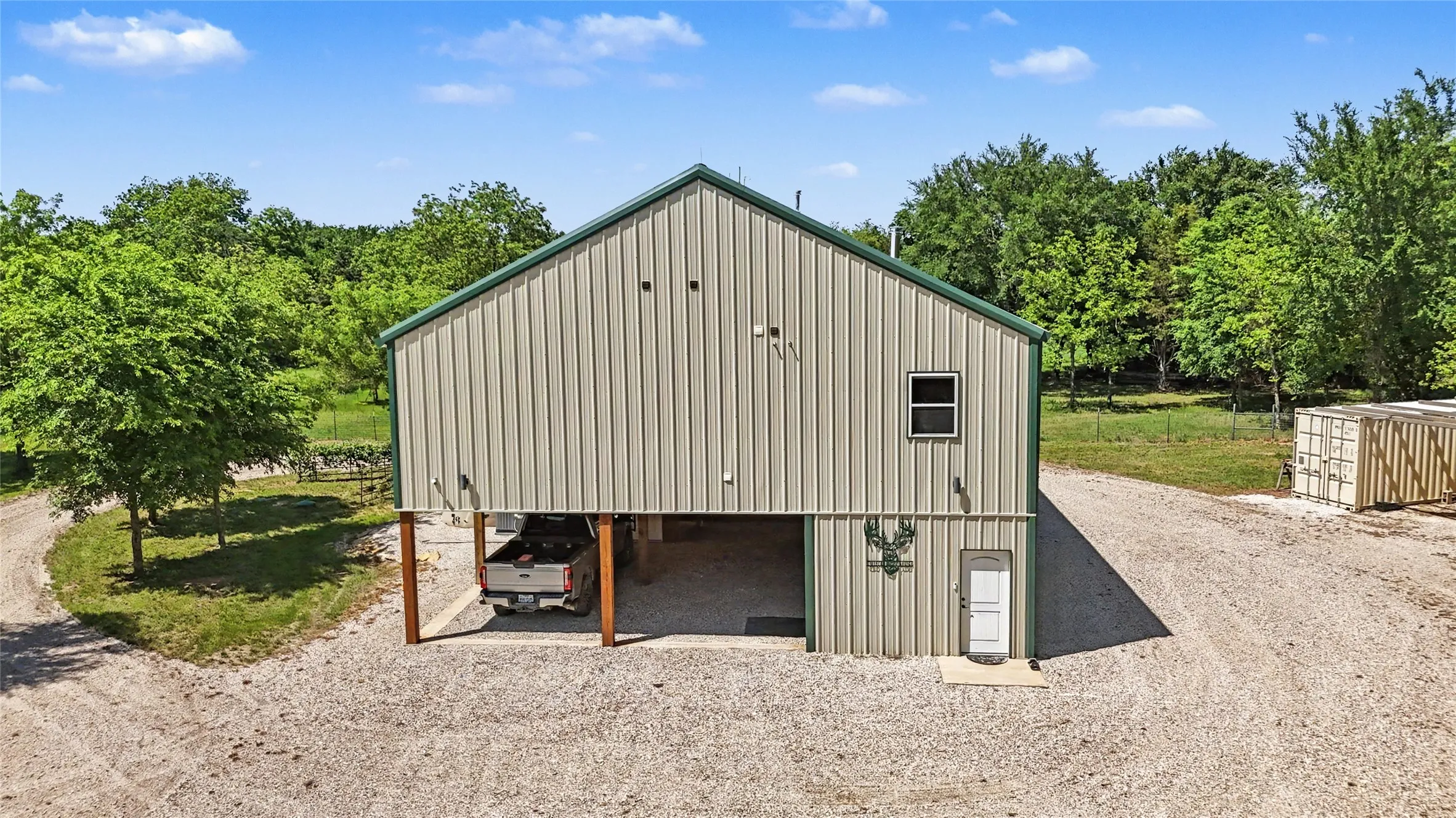 Single Family Residence For Sale in Cooke County , 9439 County Road 103, Whitesboro, Texas 76273, 2 Bedroom, 2 Bathroom, Garage spaces, 1,680 Sqft, built in 2023, Price $820,000, mls#21254692, Real Estate Agent in Whitesboro, Homes For Sale in Cooke county, Homes For Sale in Whitesboro, Realtor in Whitesboro Texas, Real Estate Brokerage Independent Realty Texas, Luminita Cordes Realtor