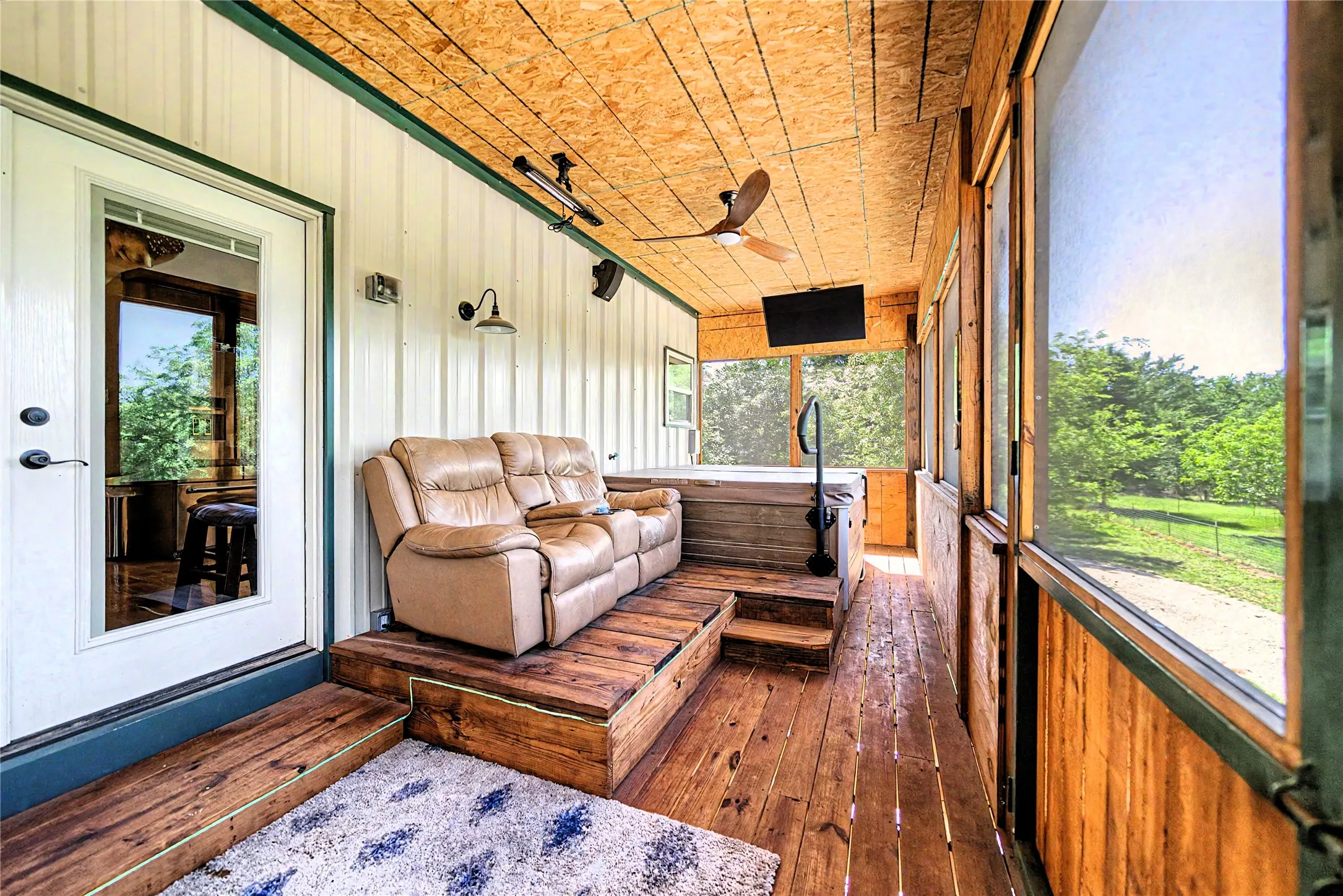 Single Family Residence For Sale in Cooke County , 9439 County Road 103, Whitesboro, Texas 76273, 2 Bedroom, 2 Bathroom, Garage spaces, 1,680 Sqft, built in 2023, Price $820,000, mls#21254692, Real Estate Agent in Whitesboro, Homes For Sale in Cooke county, Homes For Sale in Whitesboro, Realtor in Whitesboro Texas, Real Estate Brokerage Independent Realty Texas, Luminita Cordes Realtor