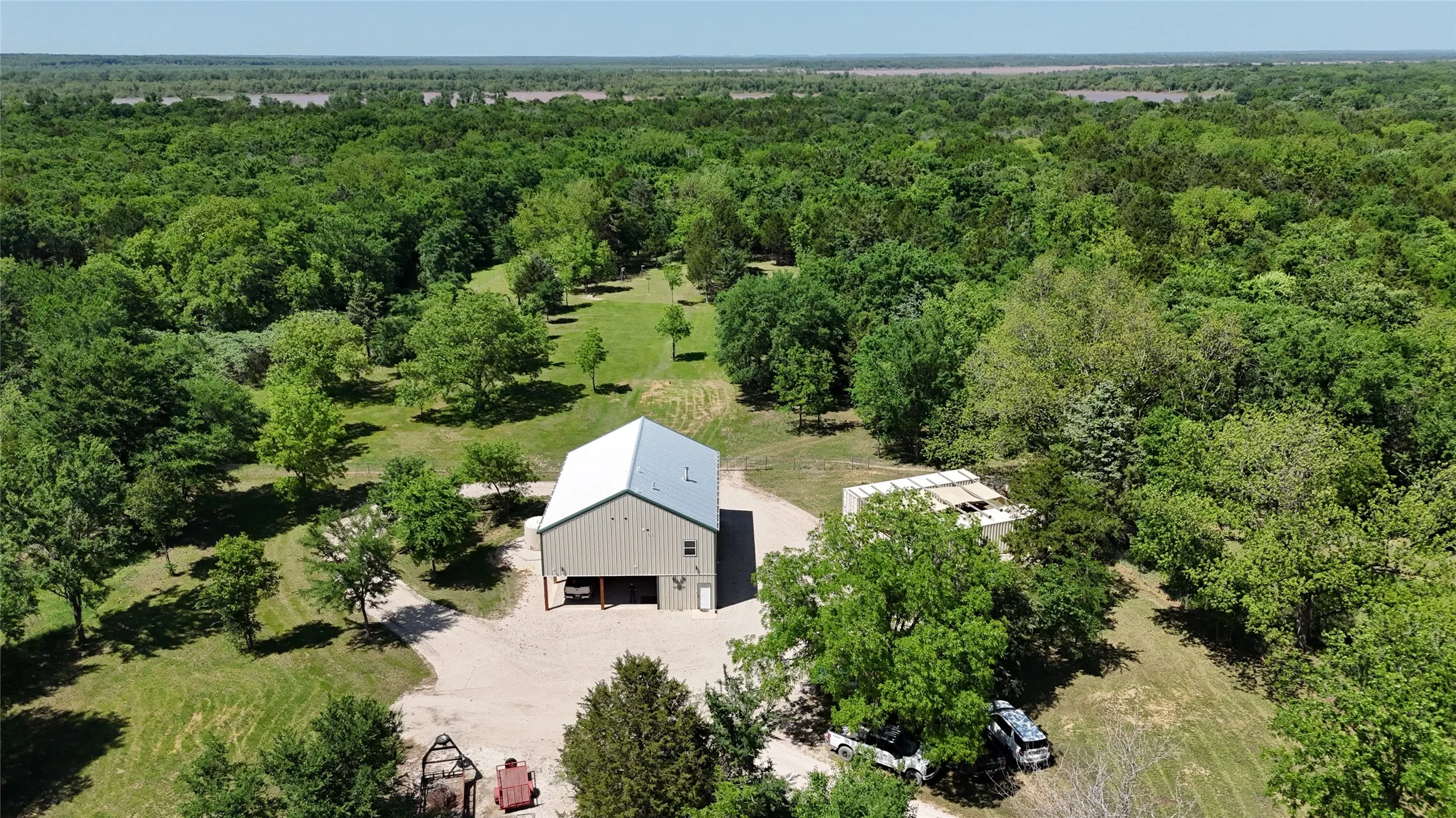 Single Family Residence For Sale in Cooke County , 9439 County Road 103, Whitesboro, Texas 76273, 2 Bedroom, 2 Bathroom, Garage spaces, 1,680 Sqft, built in 2023, Price $820,000, mls#21254692, Real Estate Agent in Whitesboro, Homes For Sale in Cooke county, Homes For Sale in Whitesboro, Realtor in Whitesboro Texas, Real Estate Brokerage Independent Realty Texas, Luminita Cordes Realtor