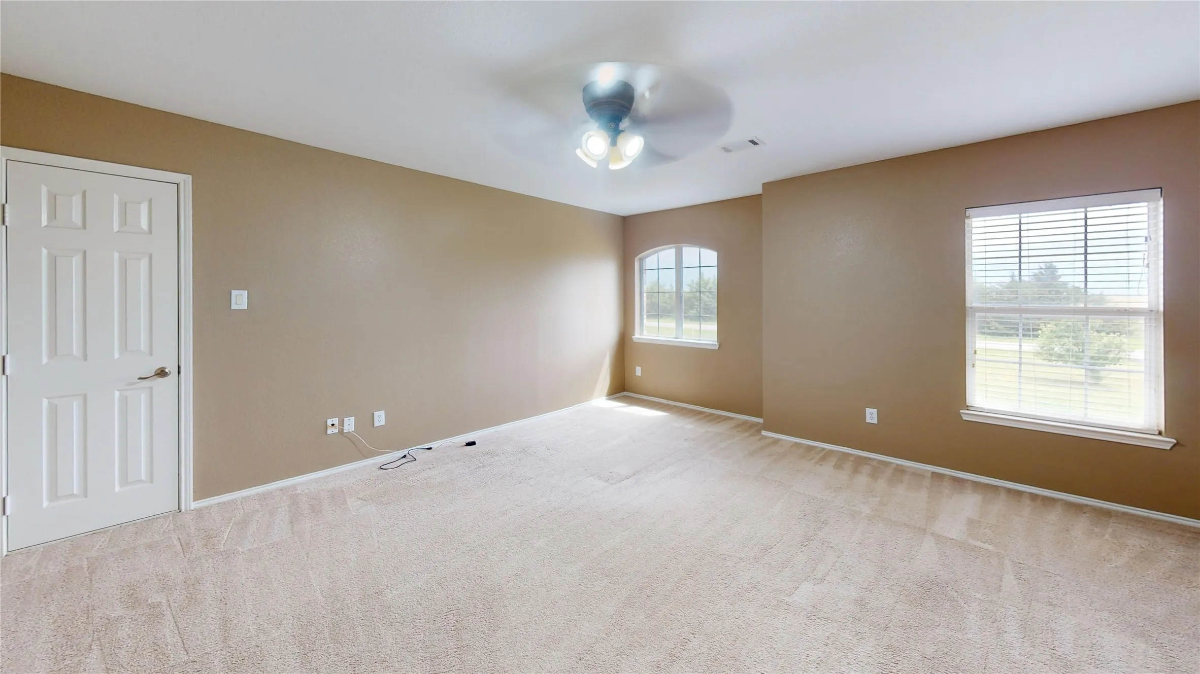 Single Family Residence For Sale in Collin County , 6080 County Road 939, Nevada, Texas 75173, 5 Bedroom, 4 Bathroom, 2 Garage spaces, 3,212 Sqft, built in 2006, mls#21257683, Real Estate Agent in Nevada, Homes For Sale in Collin county, Homes For Sale in Nevada, Realtor in Nevada Texas, Real Estate Brokerage Independent Realty Texas, Luminita Cordes Realtor