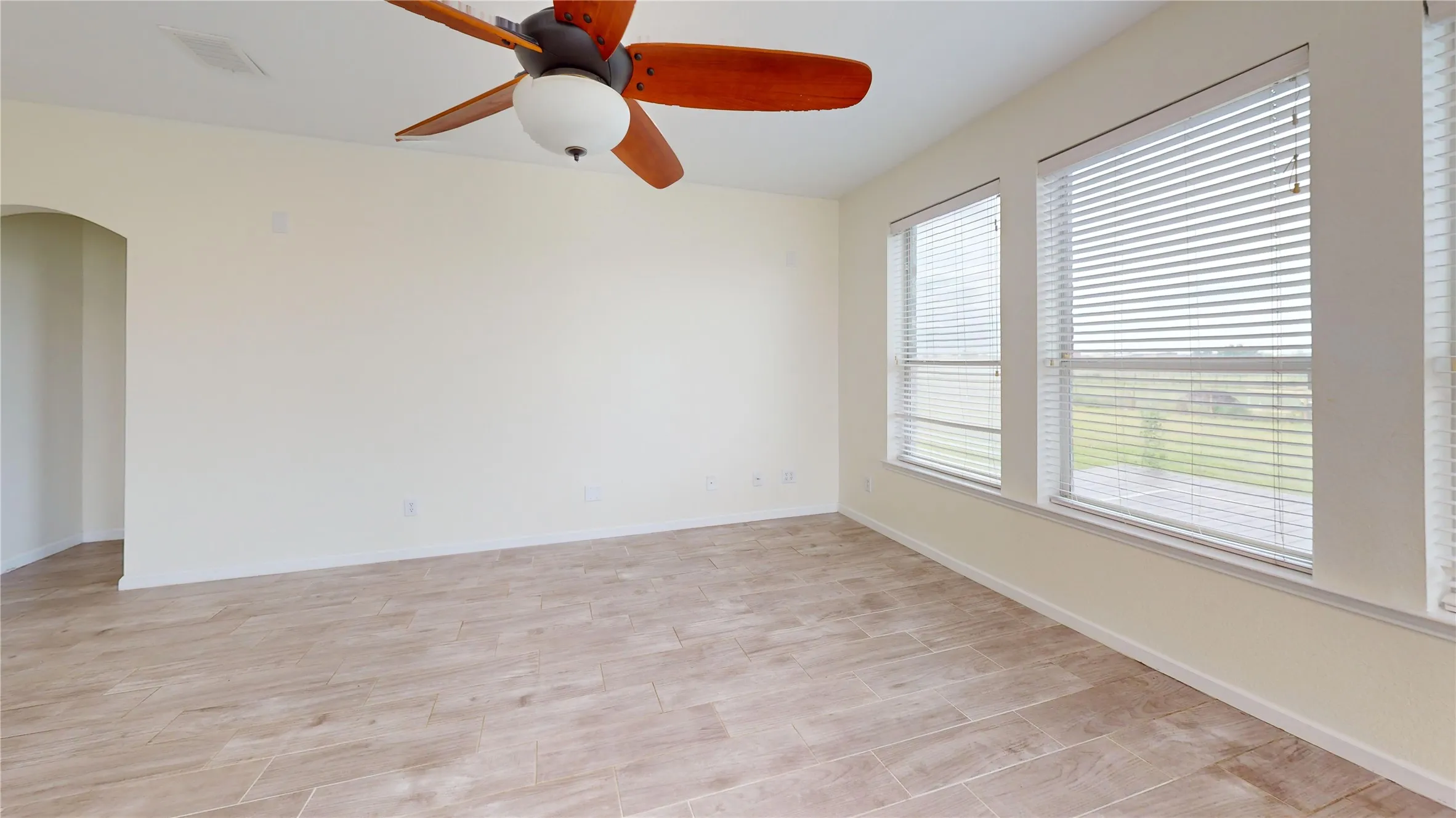 Single Family Residence For Sale in Collin County , 6080 County Road 939, Nevada, Texas 75173, 5 Bedroom, 4 Bathroom, 2 Garage spaces, 3,212 Sqft, built in 2006, mls#21257683, Real Estate Agent in Nevada, Homes For Sale in Collin county, Homes For Sale in Nevada, Realtor in Nevada Texas, Real Estate Brokerage Independent Realty Texas, Luminita Cordes Realtor