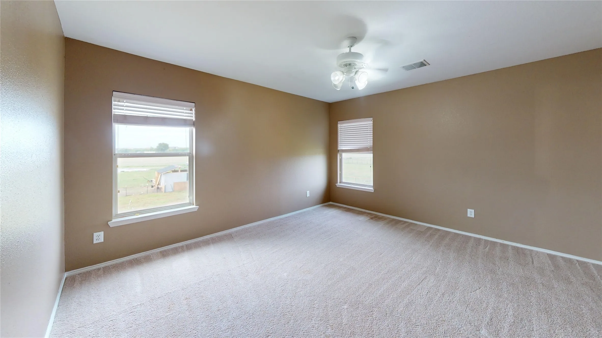 Single Family Residence For Sale in Collin County , 6080 County Road 939, Nevada, Texas 75173, 5 Bedroom, 4 Bathroom, 2 Garage spaces, 3,212 Sqft, built in 2006, mls#21257683, Real Estate Agent in Nevada, Homes For Sale in Collin county, Homes For Sale in Nevada, Realtor in Nevada Texas, Real Estate Brokerage Independent Realty Texas, Luminita Cordes Realtor