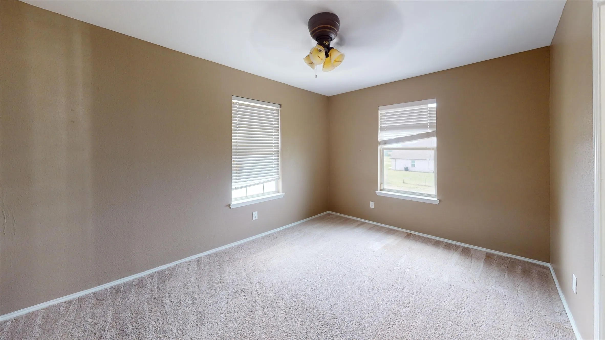 Single Family Residence For Sale in Collin County , 6080 County Road 939, Nevada, Texas 75173, 5 Bedroom, 4 Bathroom, 2 Garage spaces, 3,212 Sqft, built in 2006, mls#21257683, Real Estate Agent in Nevada, Homes For Sale in Collin county, Homes For Sale in Nevada, Realtor in Nevada Texas, Real Estate Brokerage Independent Realty Texas, Luminita Cordes Realtor