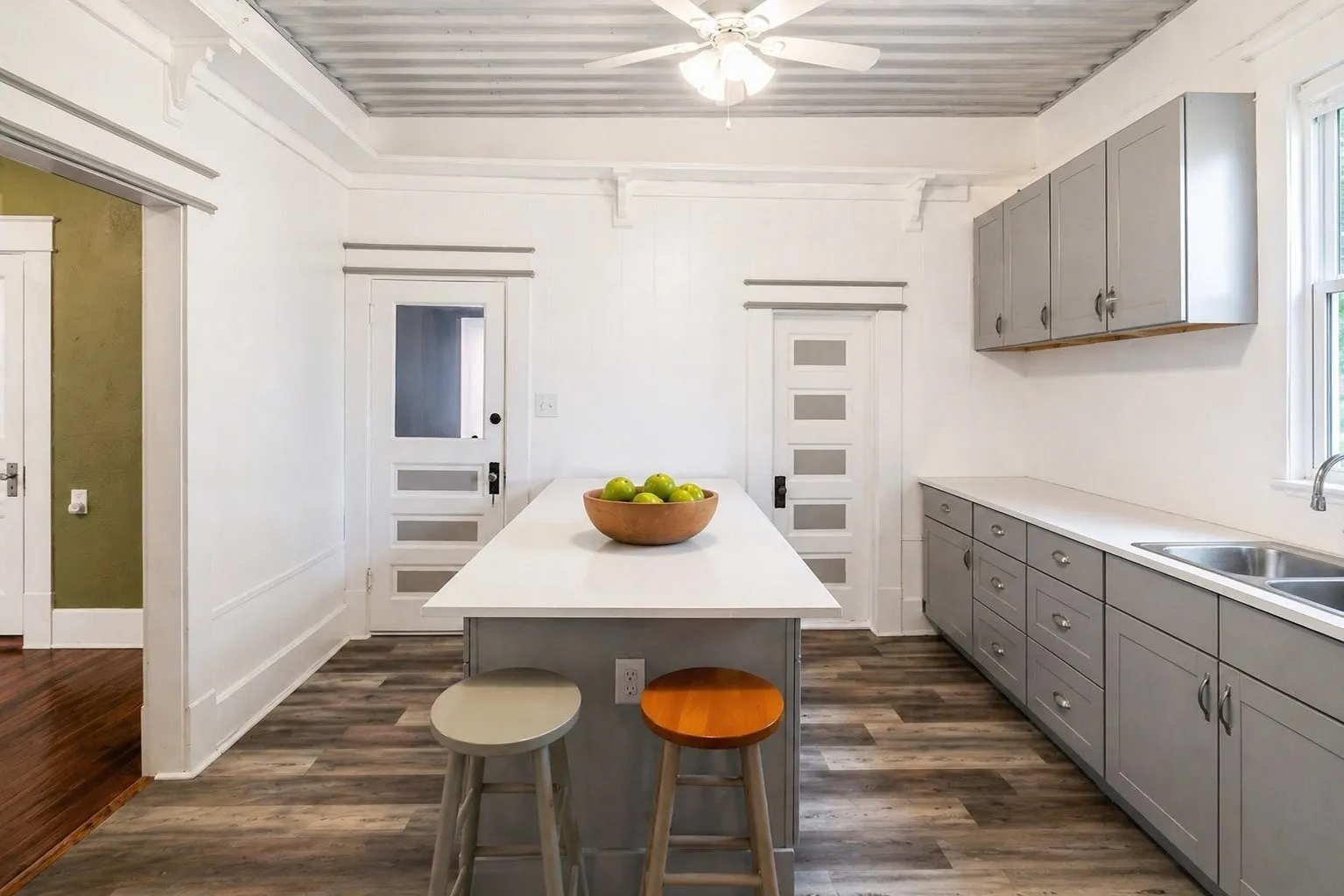 Single Family Residence For Sale in Lamar County , 479 County Road 27450, Honey Grove, Texas 75477, 3 Bedroom, 2 Bathroom, Garage spaces, 2,058 Sqft, built in 1900, mls#21250971, Real Estate Agent in Honey Grove, Homes For Sale in Lamar county, Homes For Sale in Honey Grove, Realtor in Honey Grove Texas, Real Estate Brokerage Independent Realty Texas, Luminita Cordes Realtor