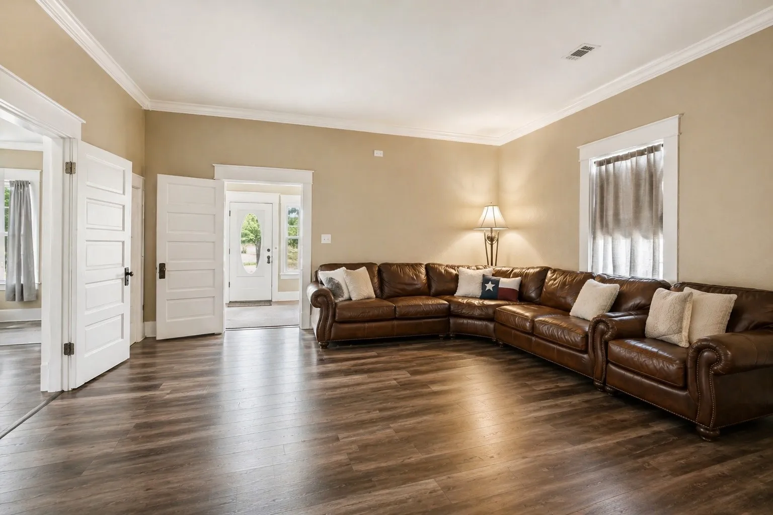 Single Family Residence For Sale in Lamar County , 479 County Road 27450, Honey Grove, Texas 75477, 3 Bedroom, 2 Bathroom, Garage spaces, 2,058 Sqft, built in 1900, mls#21250971, Real Estate Agent in Honey Grove, Homes For Sale in Lamar county, Homes For Sale in Honey Grove, Realtor in Honey Grove Texas, Real Estate Brokerage Independent Realty Texas, Luminita Cordes Realtor