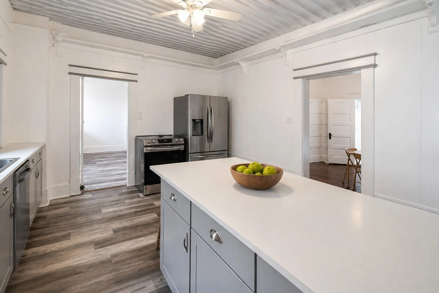 Single Family Residence For Sale in Lamar County , 479 County Road 27450, Honey Grove, Texas 75477, 3 Bedroom, 2 Bathroom, Garage spaces, 2,058 Sqft, built in 1900, mls#21250971, Real Estate Agent in Honey Grove, Homes For Sale in Lamar county, Homes For Sale in Honey Grove, Realtor in Honey Grove Texas, Real Estate Brokerage Independent Realty Texas, Luminita Cordes Realtor