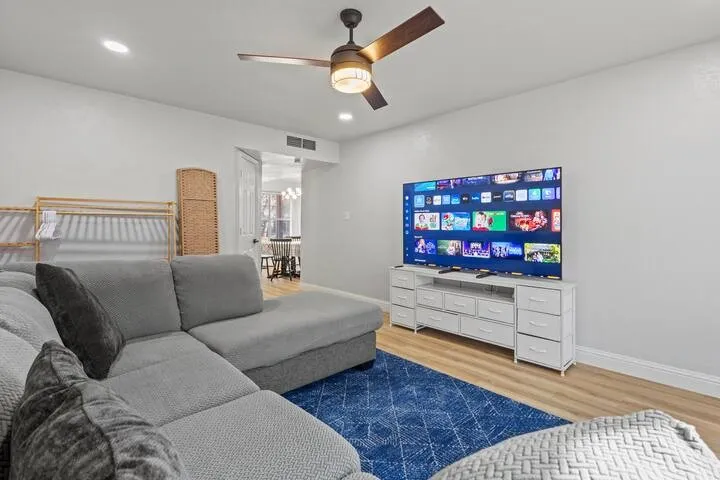 Single Family Residence For Sale in Dallas County , 3925 Bond Street, Rowlett, Texas 75088, 3 Bedrooms, 3 Bathrooms, 2 Garage spaces, 1,748 Sqft, built in 1985, Preowned, Price $349,900, mls#21257214, Real Estate Agent in Rowlett, Homes For Sale in Dallas county, Homes For Sale in Rowlett, Realtor in Rowlett Texas, Real Estate Brokerage Independent Realty Texas, Luminita Cordes Realtor