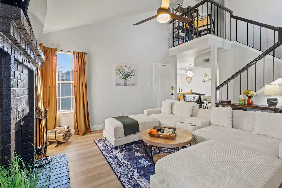 Single Family Residence For Sale in Dallas County , 3925 Bond Street, Rowlett, Texas 75088, 3 Bedrooms, 3 Bathrooms, 2 Garage spaces, 1,748 Sqft, built in 1985, Preowned, Price $349,900, mls#21257214, Real Estate Agent in Rowlett, Homes For Sale in Dallas county, Homes For Sale in Rowlett, Realtor in Rowlett Texas, Real Estate Brokerage Independent Realty Texas, Luminita Cordes Realtor